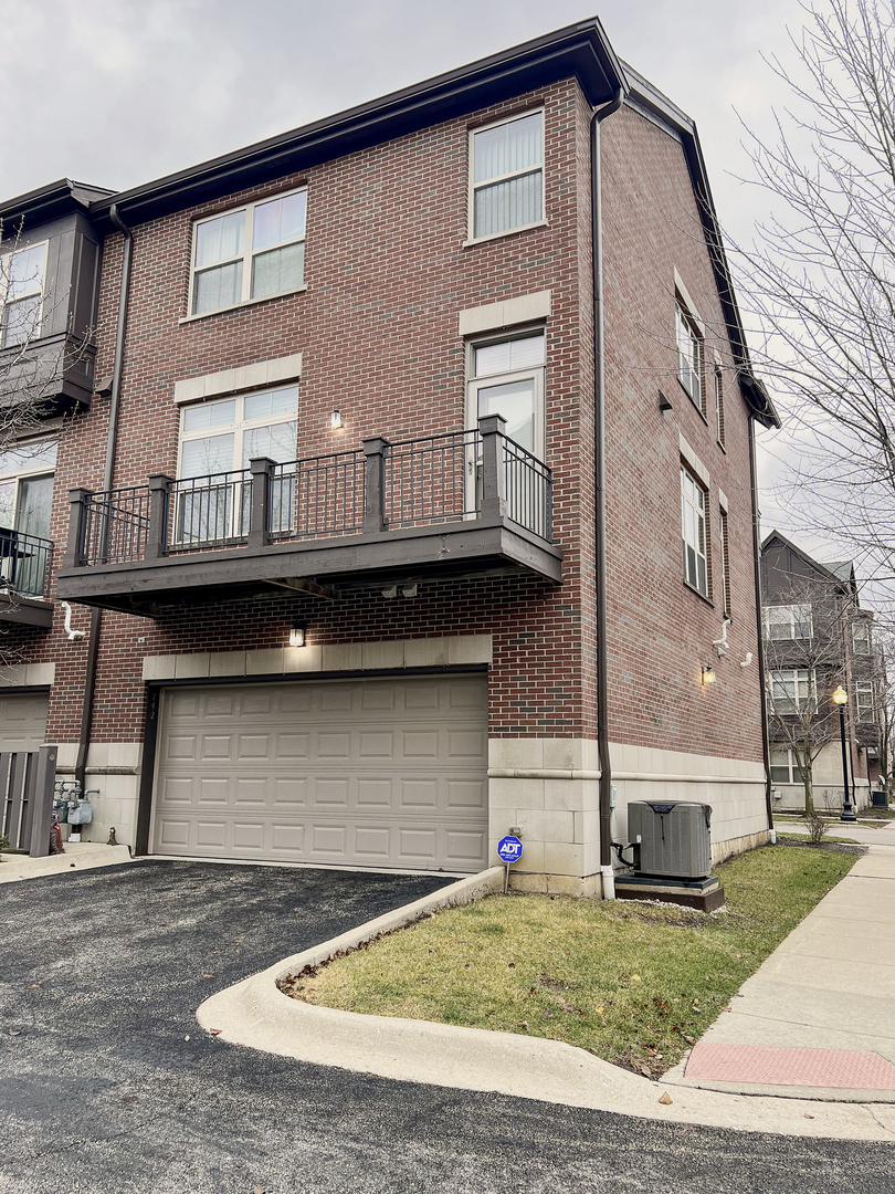 742 Summit Lane