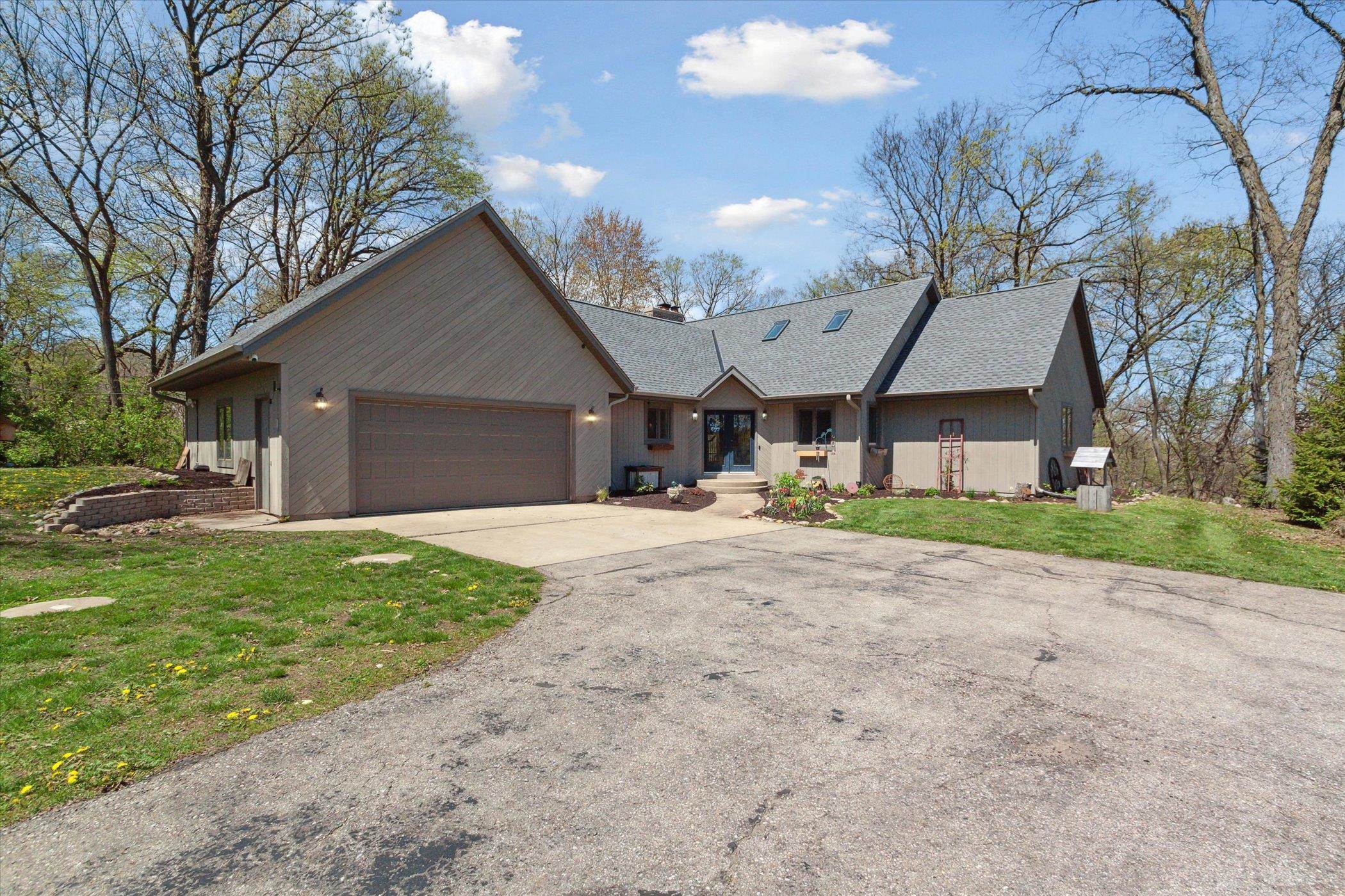 6341 N St Andrews Drive