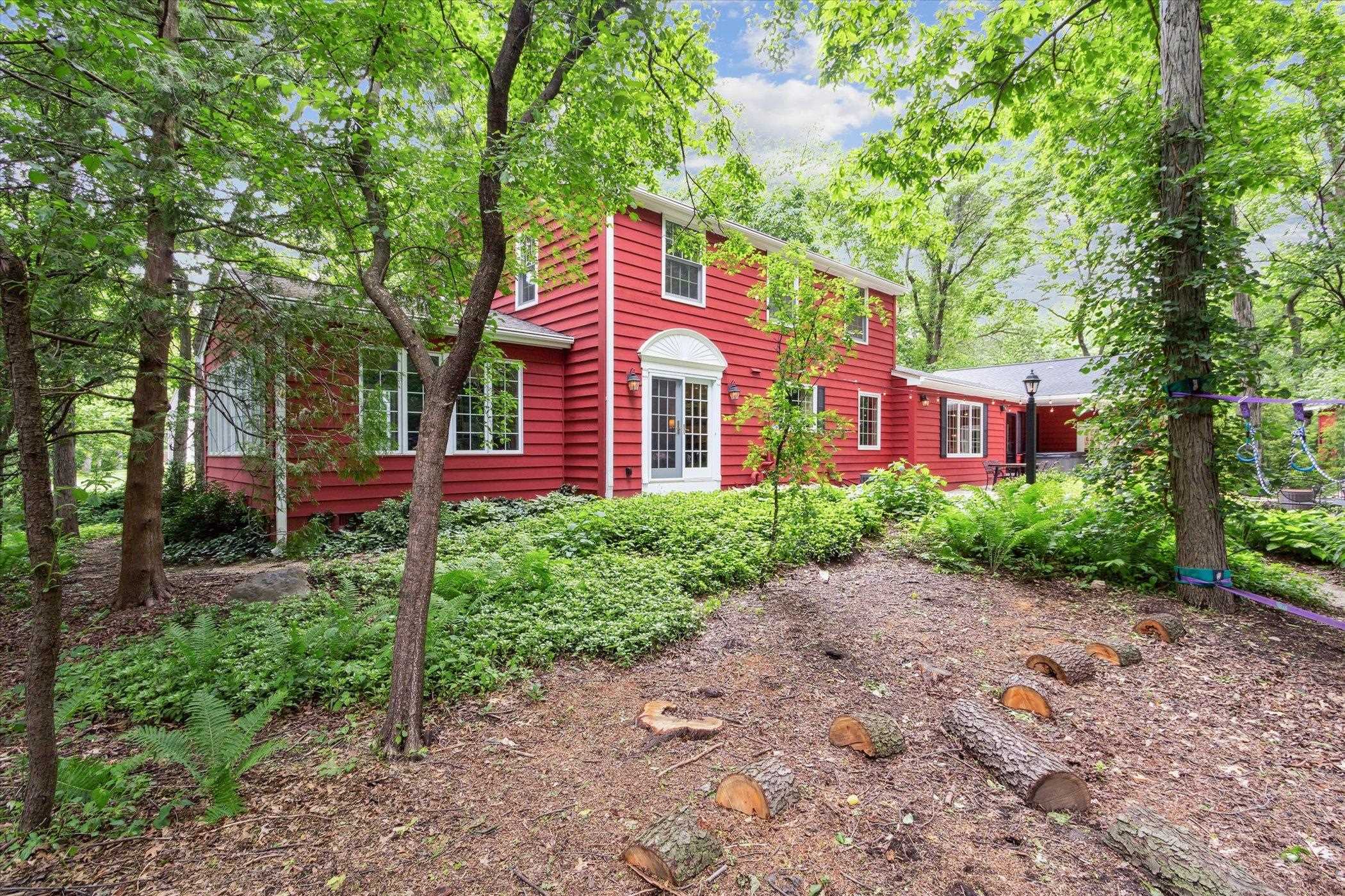 3244 E Danbury Drive