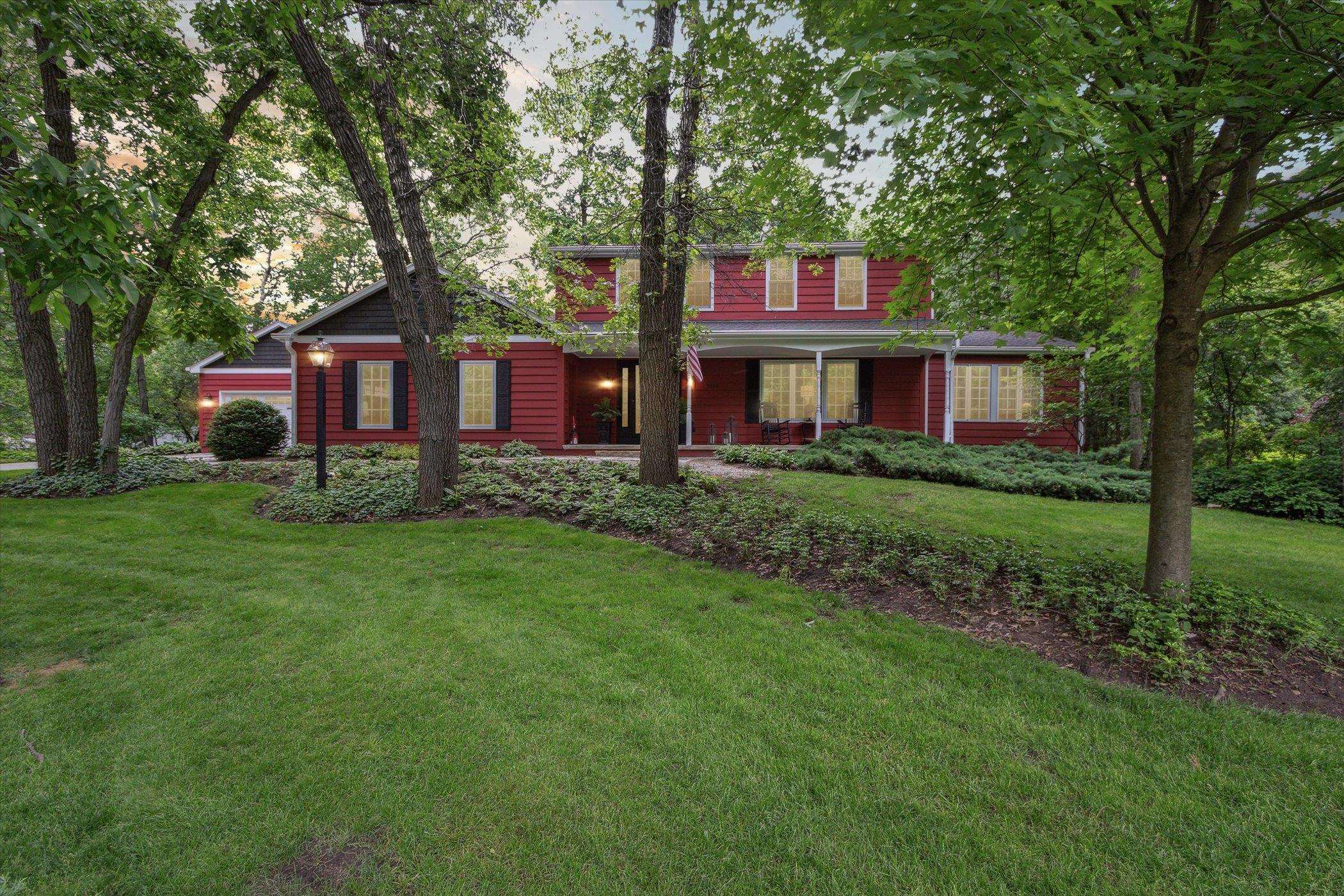 3244 E Danbury Drive