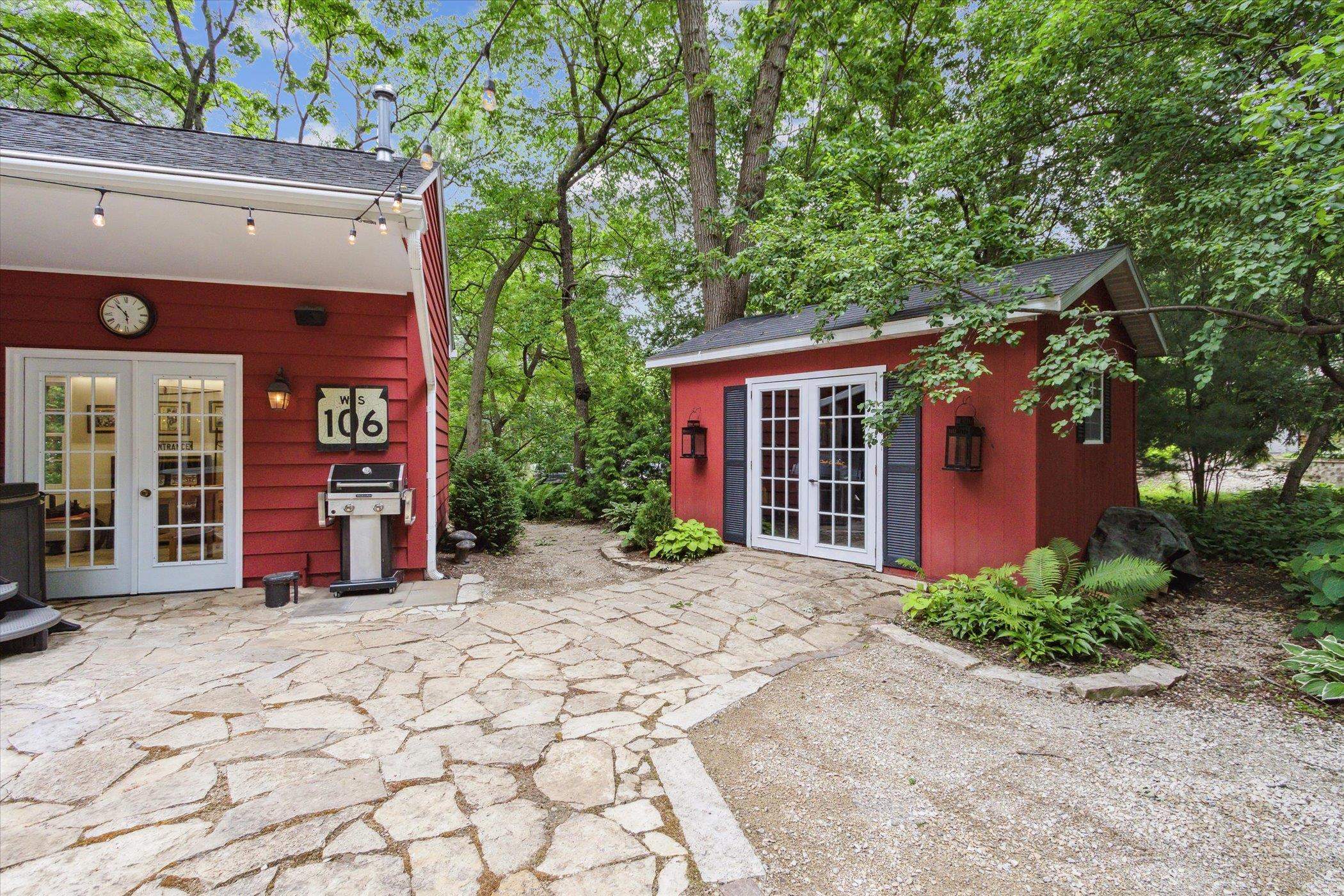 3244 E Danbury Drive