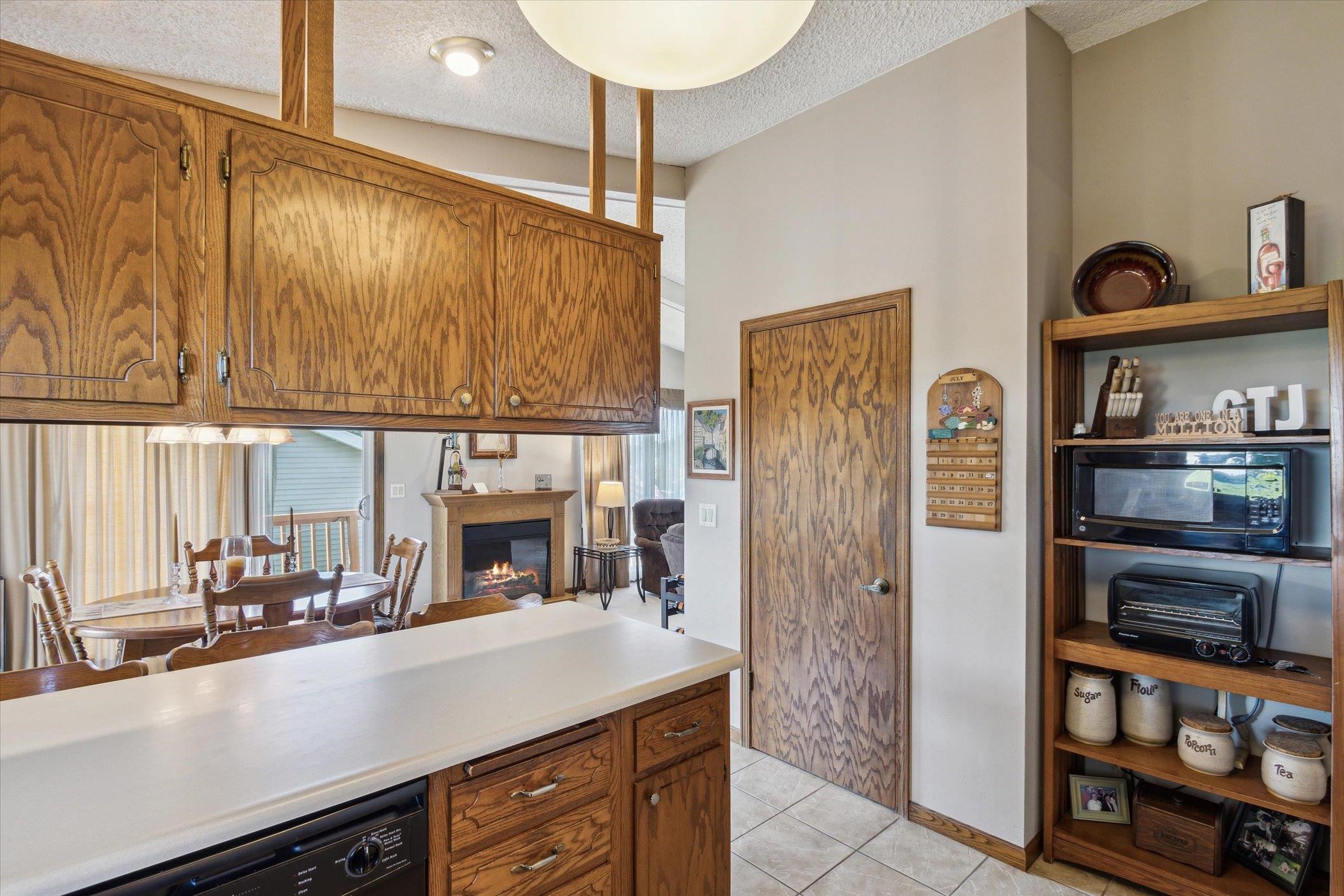 3209 Crabapple Lane