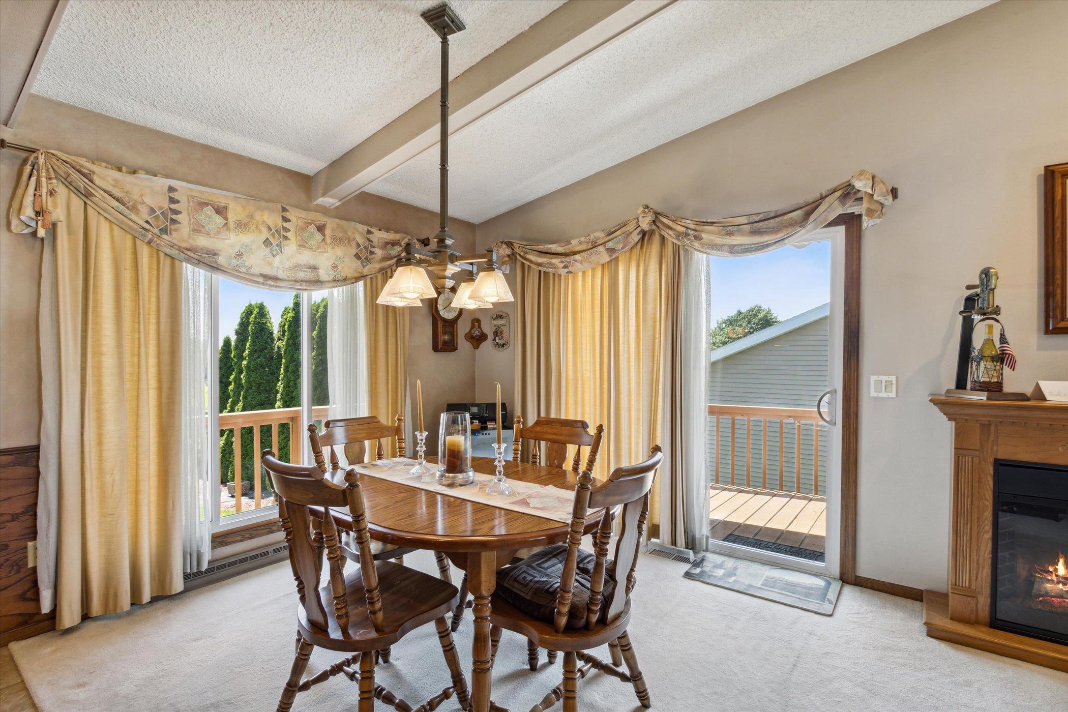 3209 Crabapple Lane