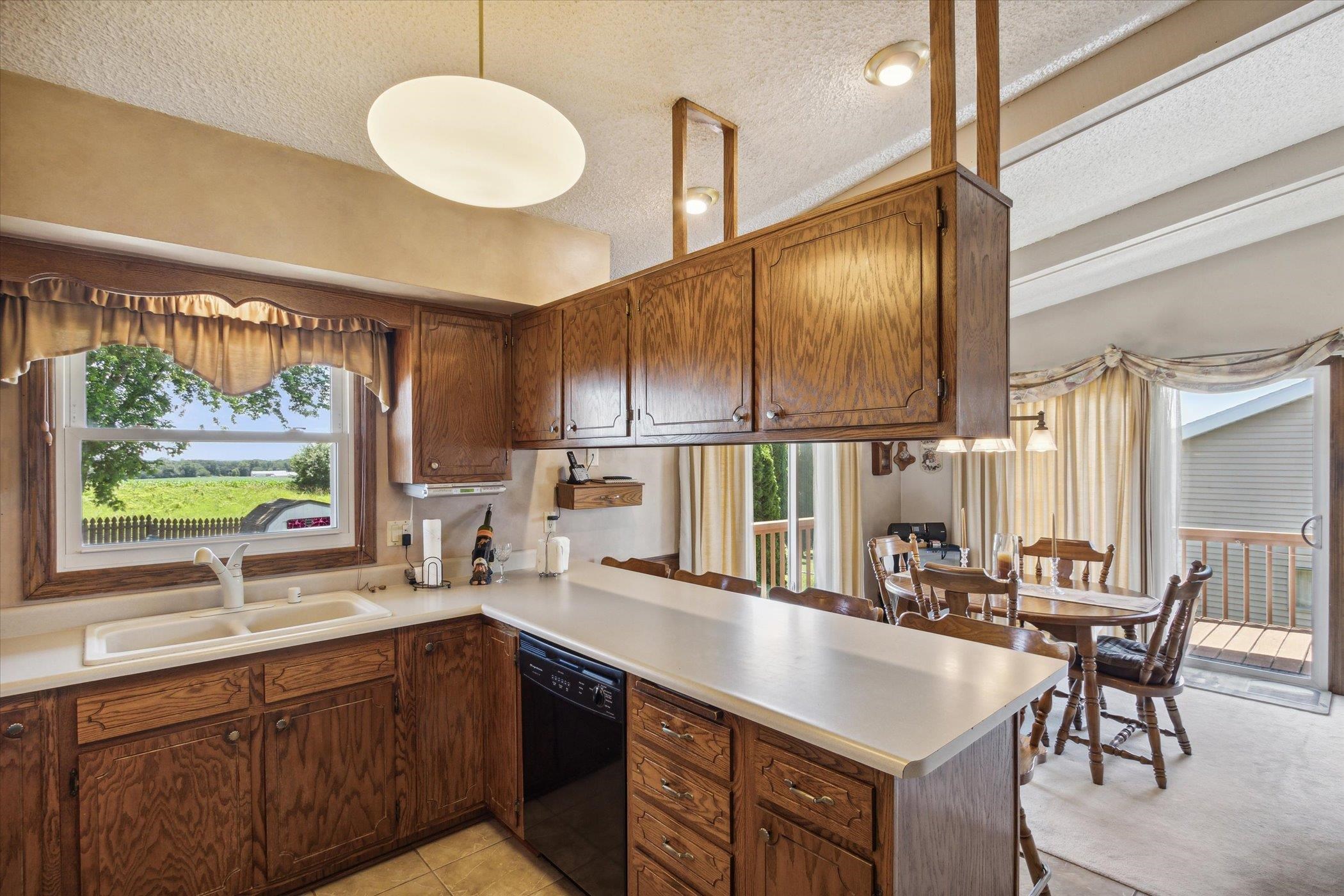3209 Crabapple Lane