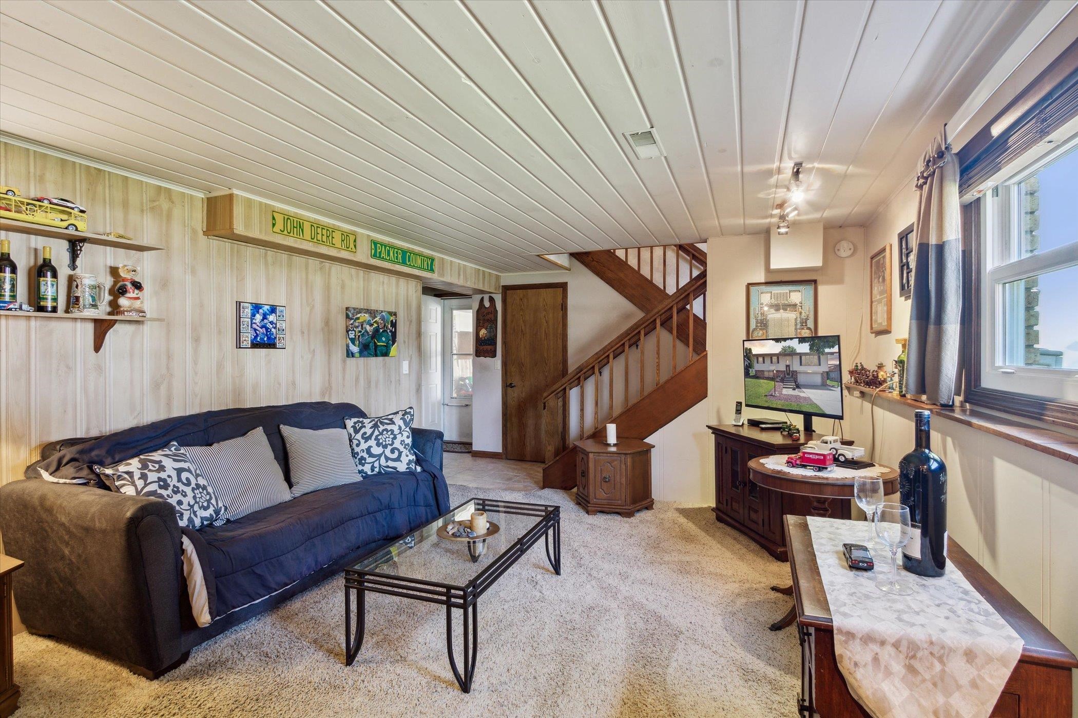 3209 Crabapple Lane