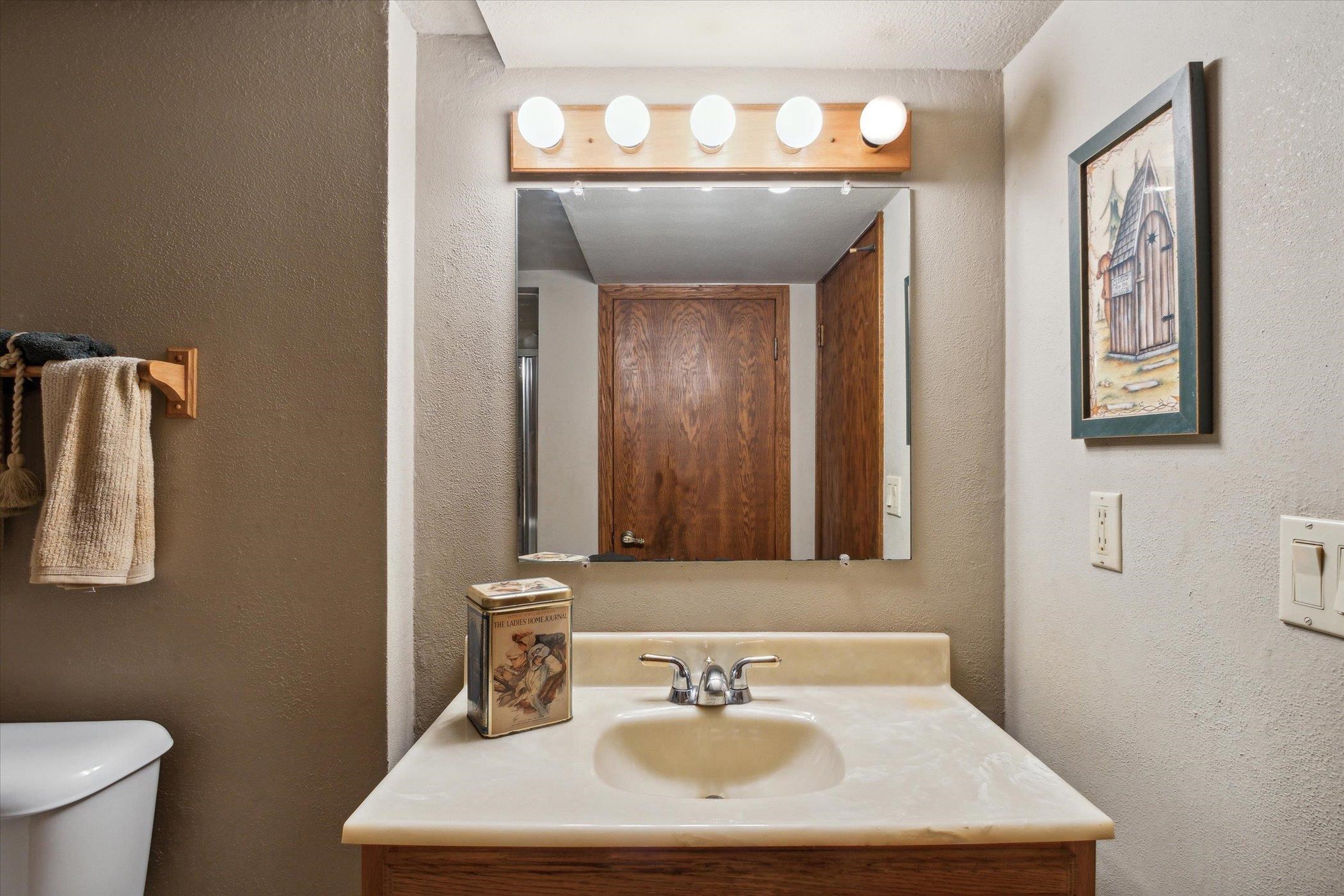 3209 Crabapple Lane