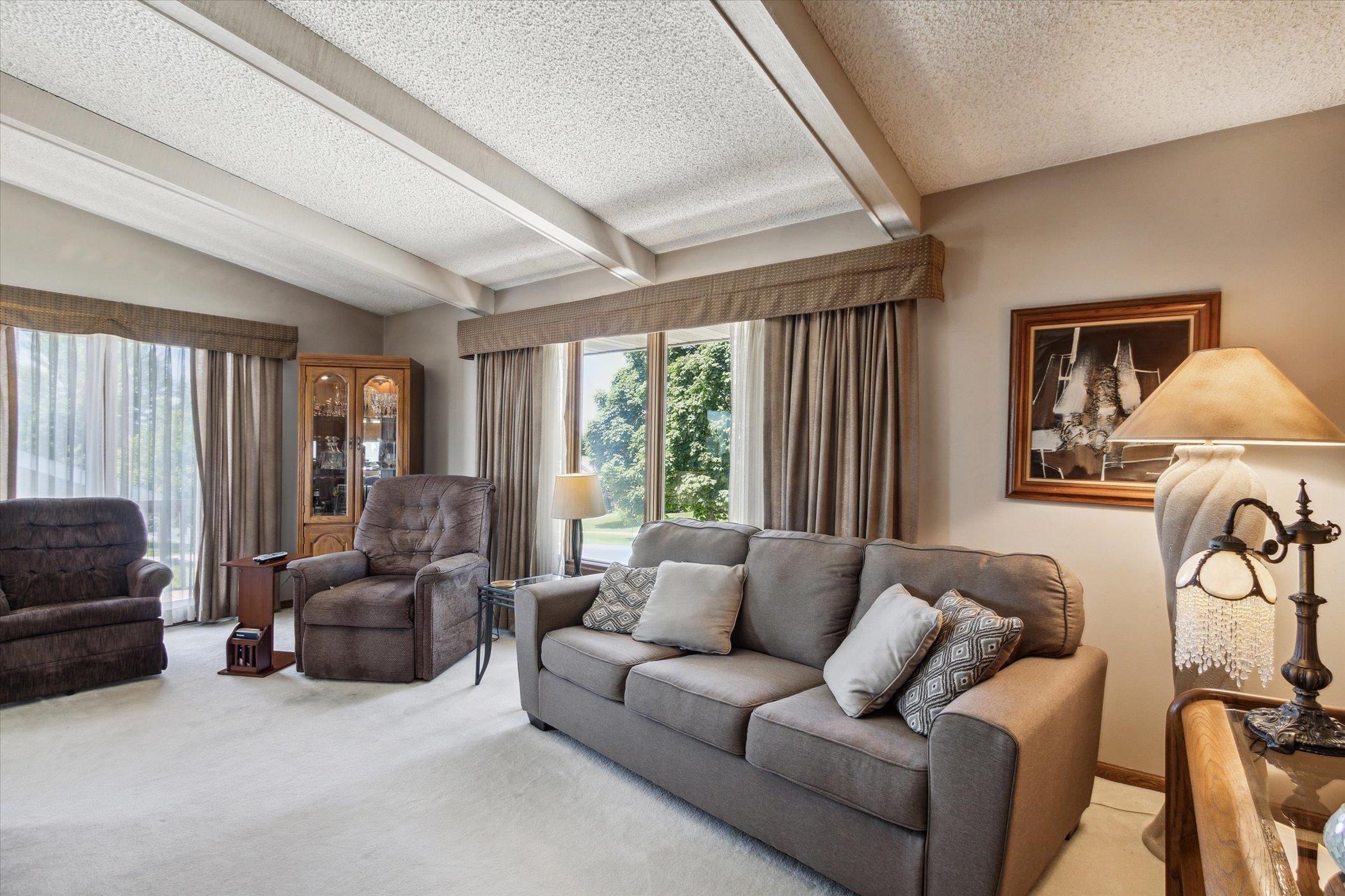 3209 Crabapple Lane