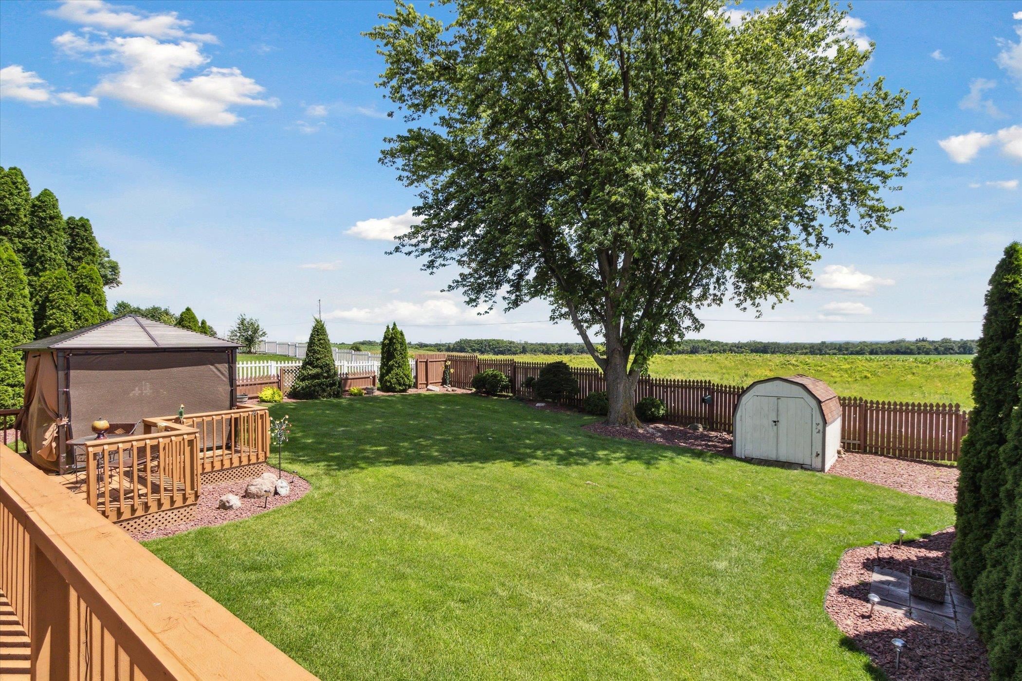 3209 Crabapple Lane