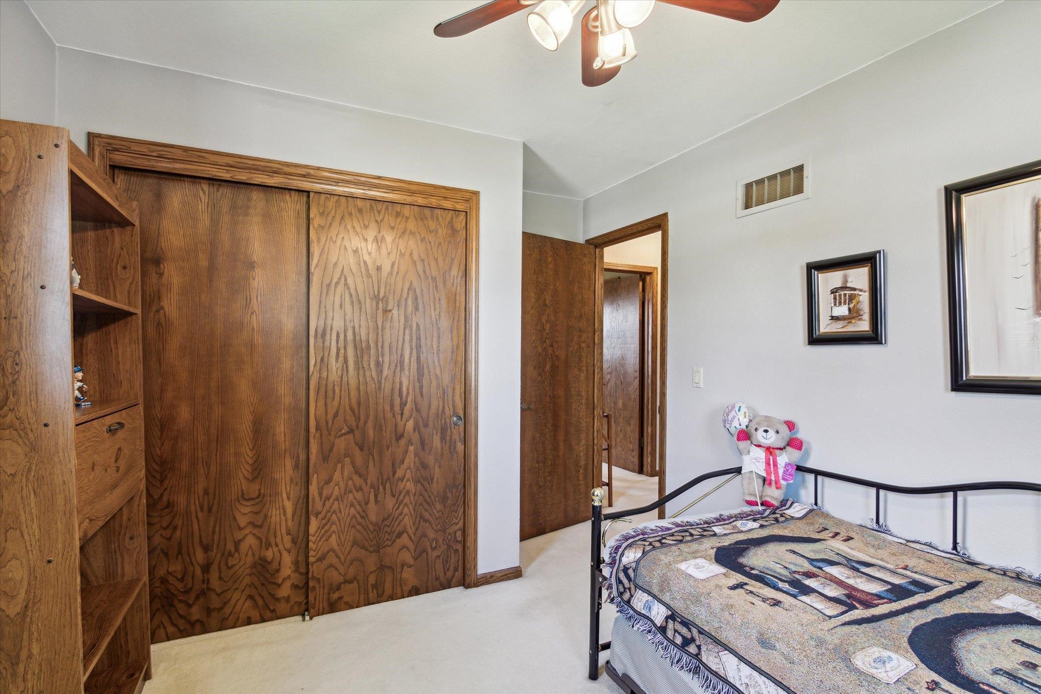 3209 Crabapple Lane