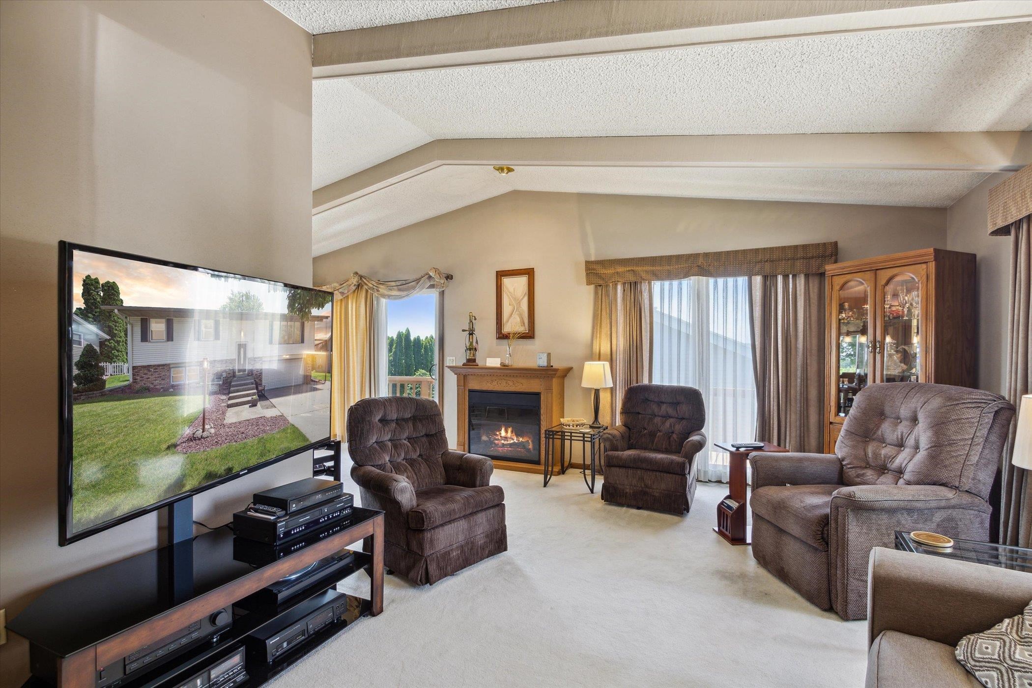 3209 Crabapple Lane
