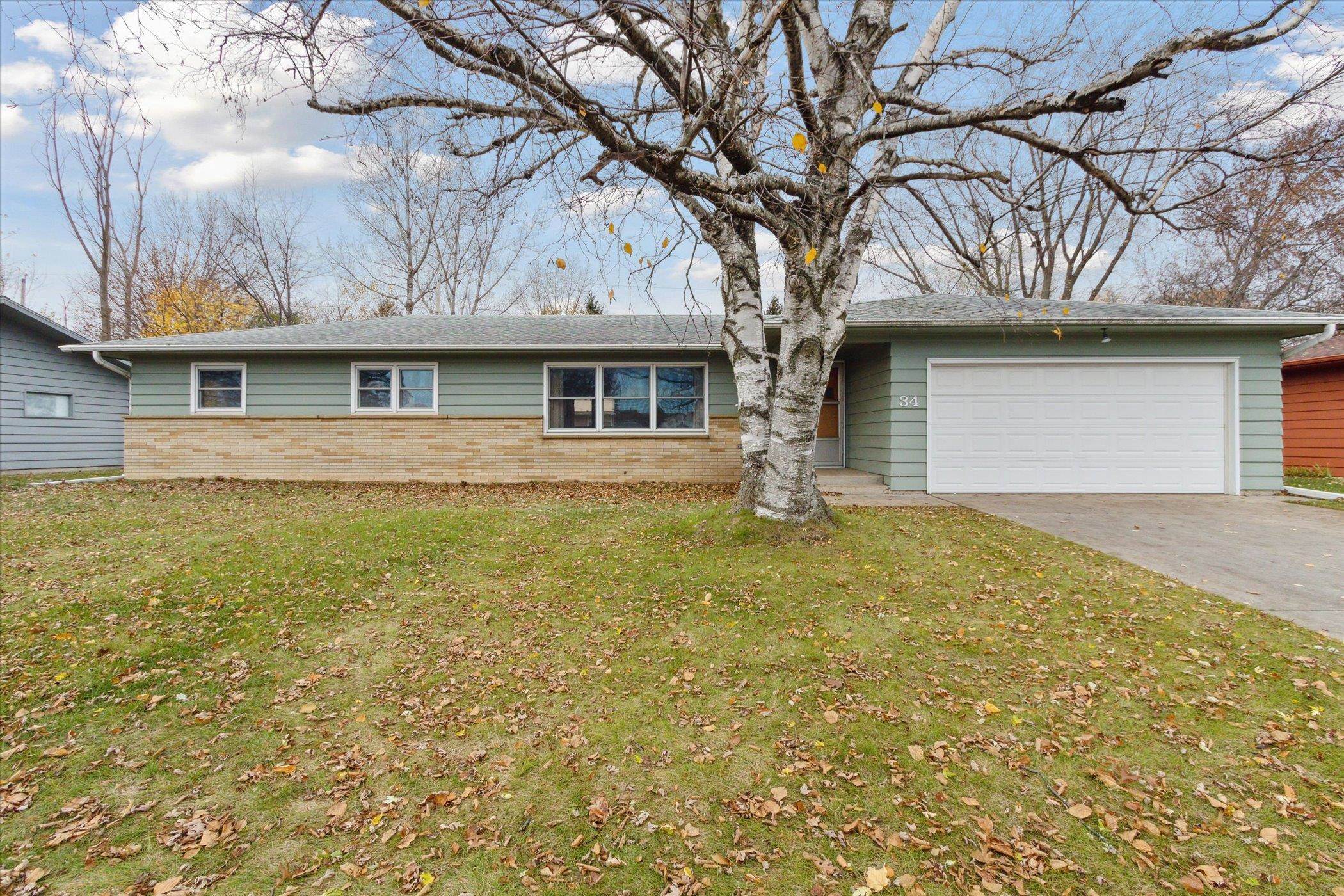 34 S Pontiac Drive