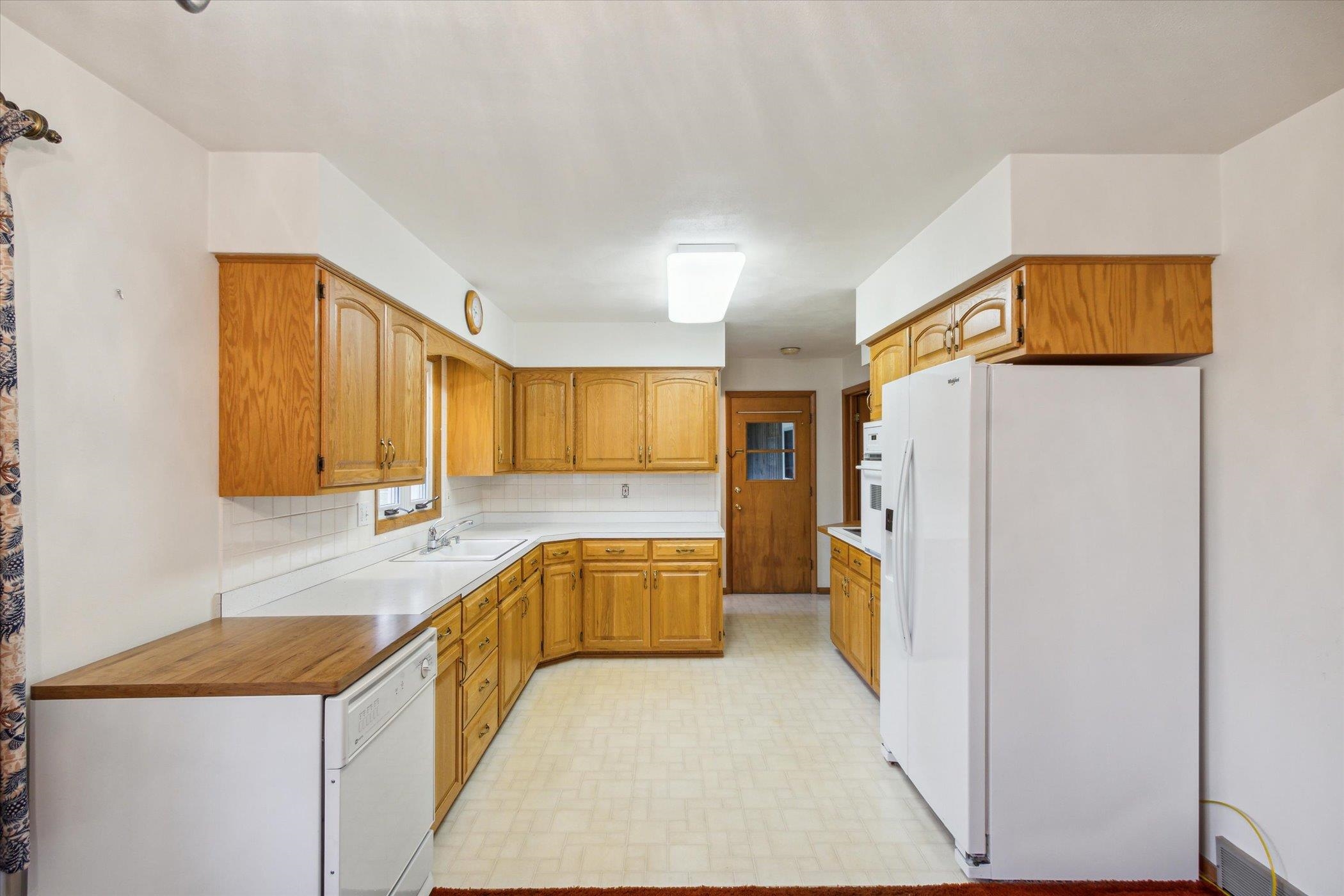 34 S Pontiac Drive