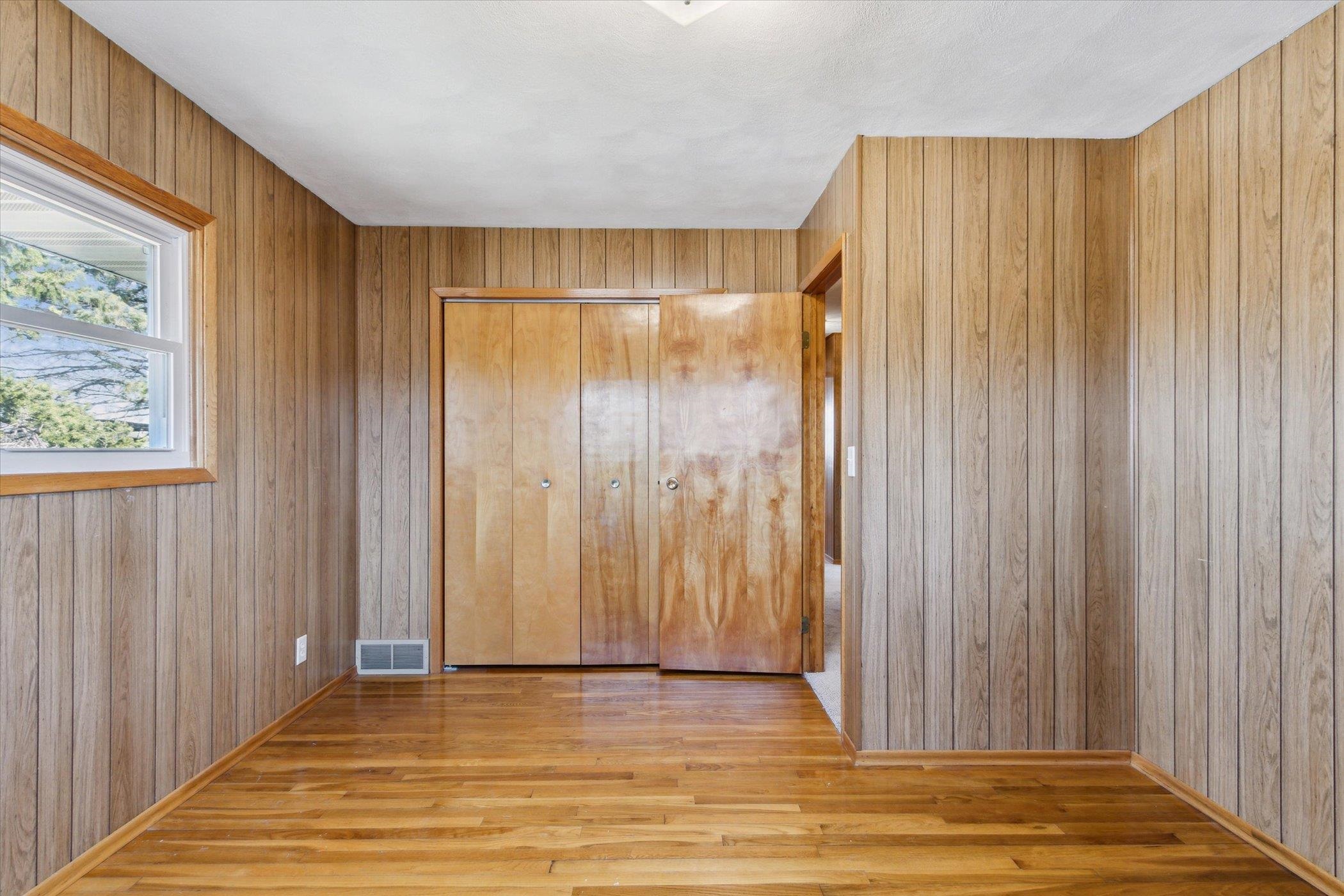 10605 N Otter Creek Court