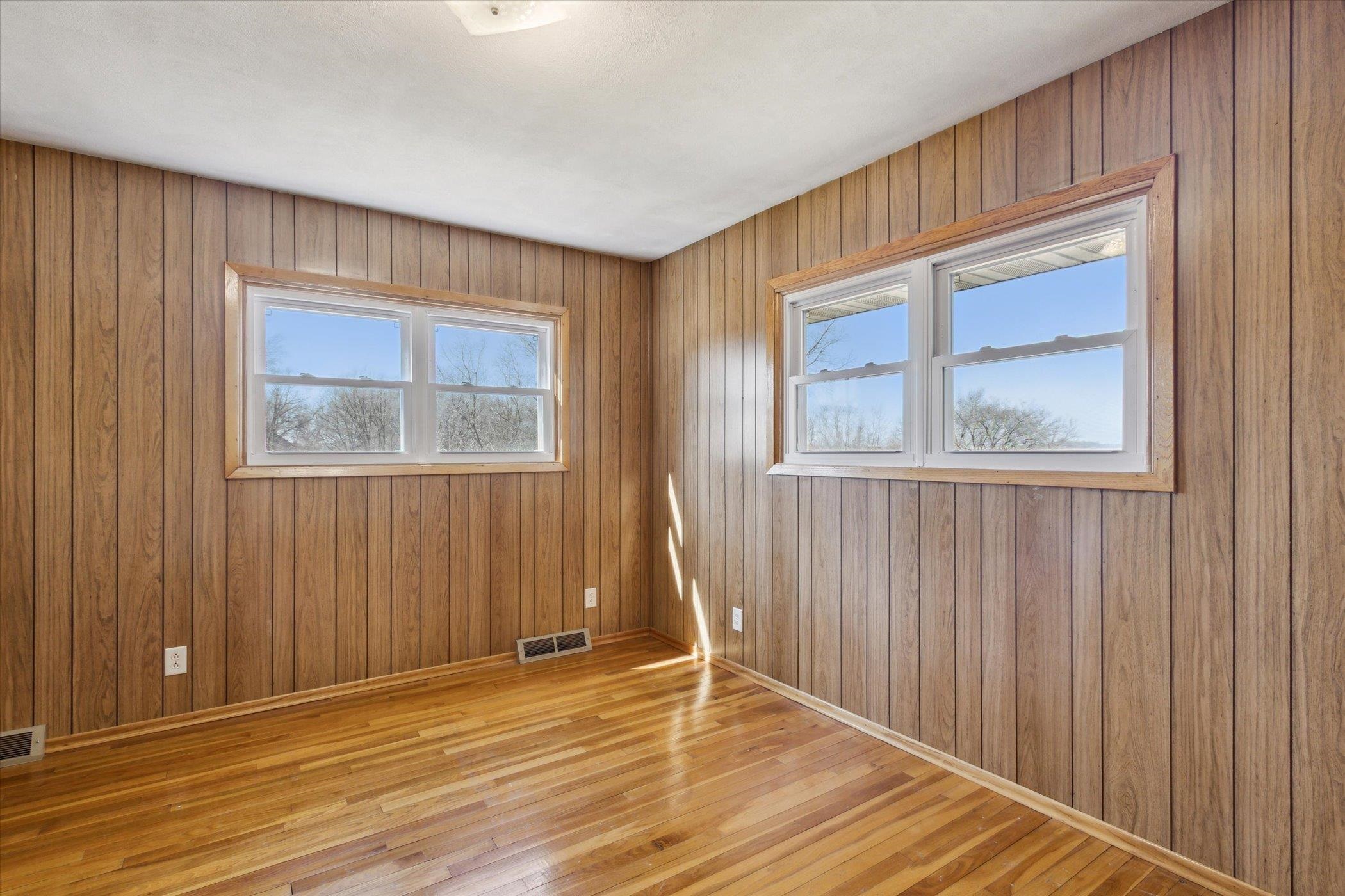 10605 N Otter Creek Court
