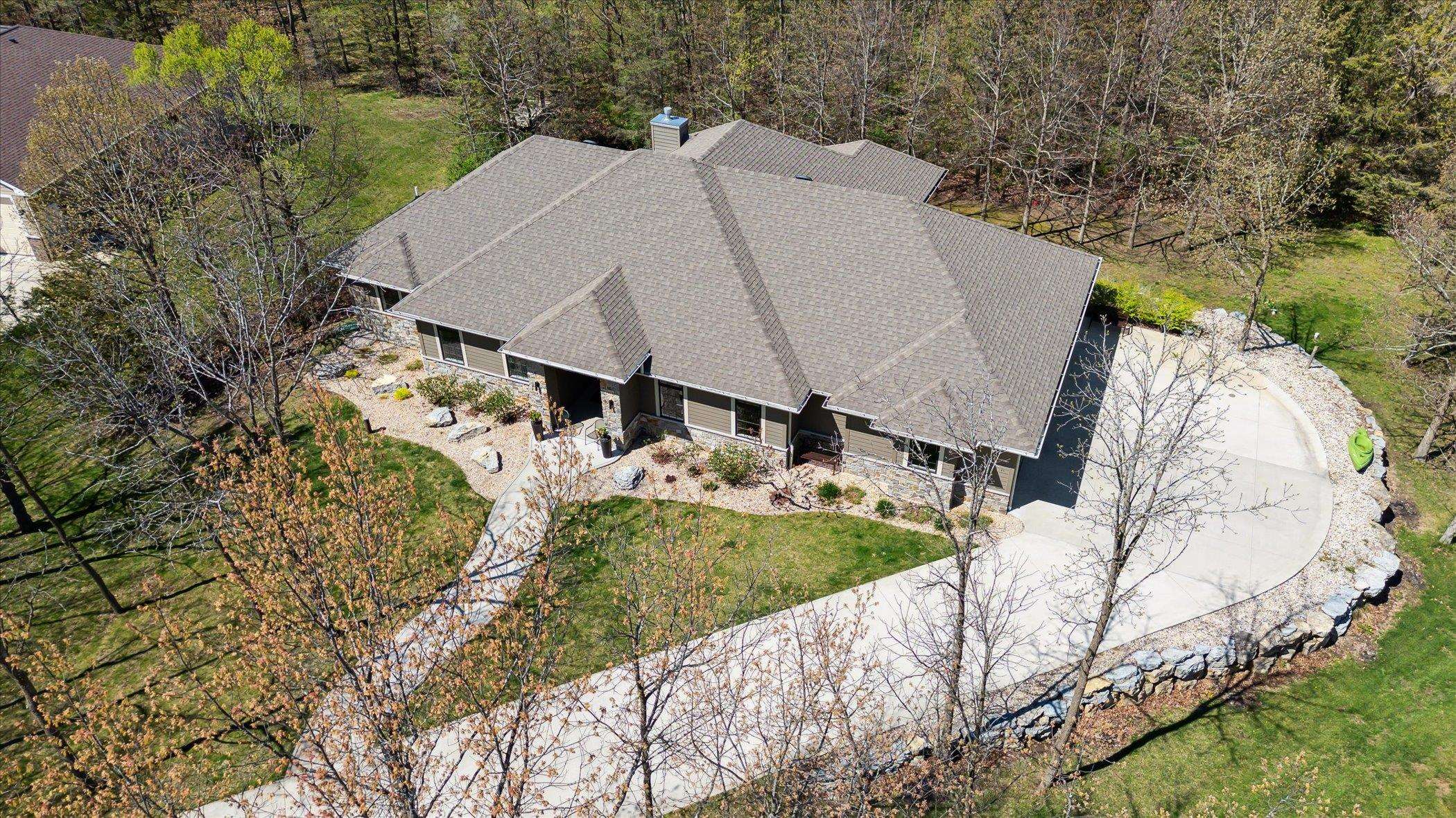 9422 N Raven Court