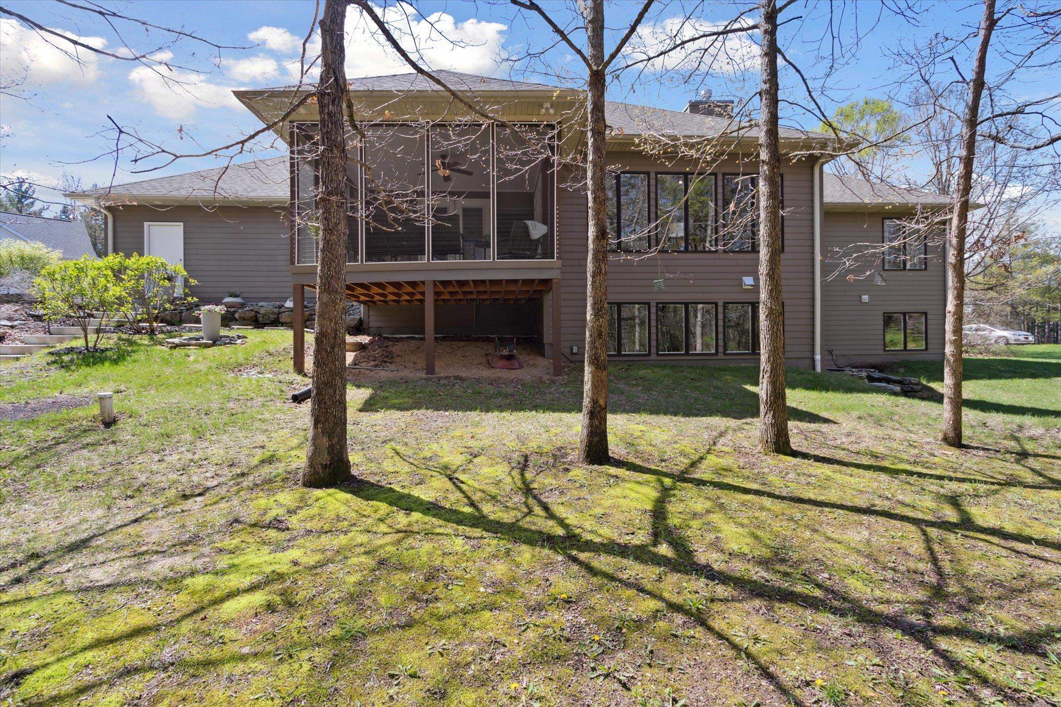 9422 N Raven Court