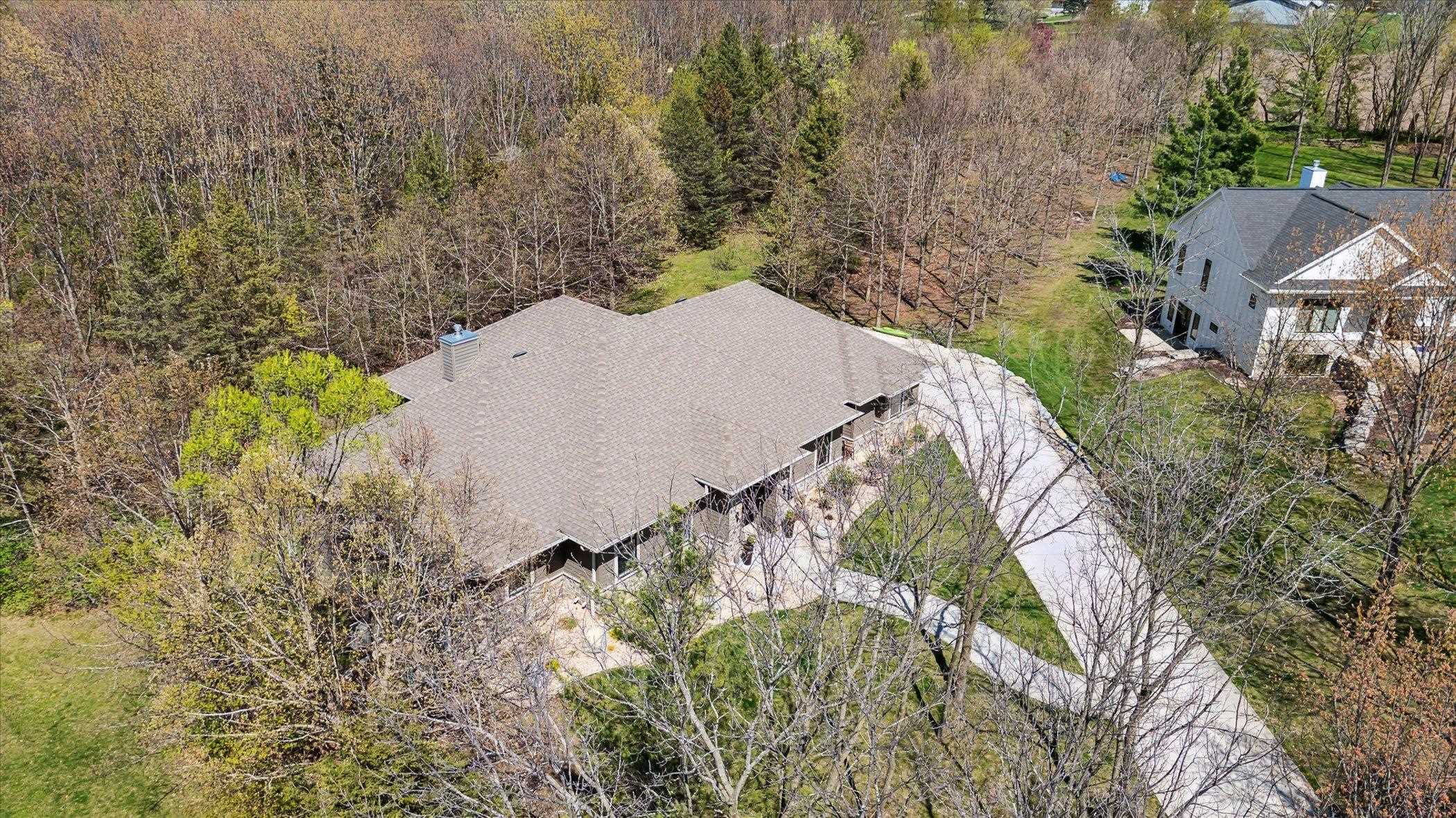 9422 N Raven Court