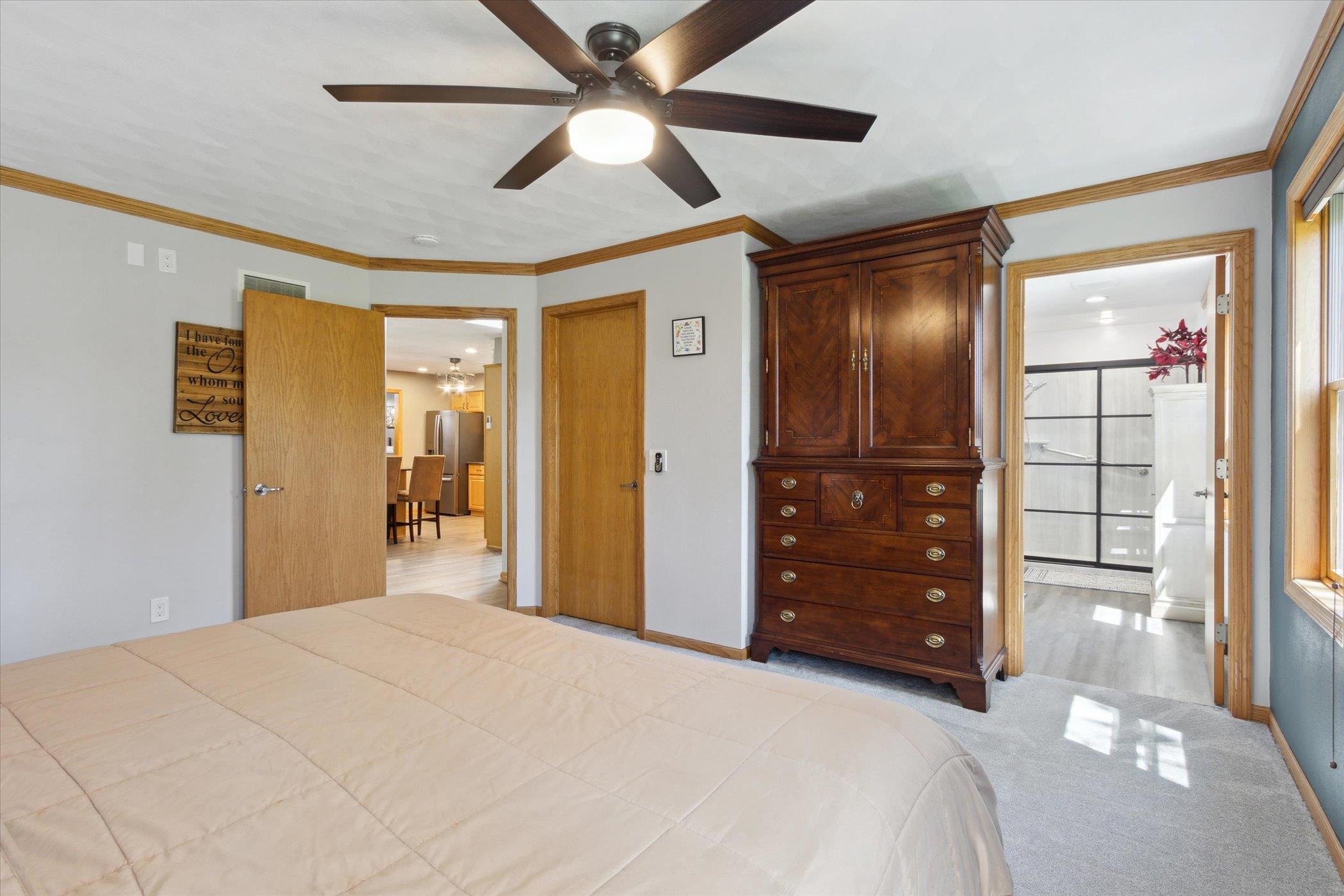 2015 W Glenmoor Lane