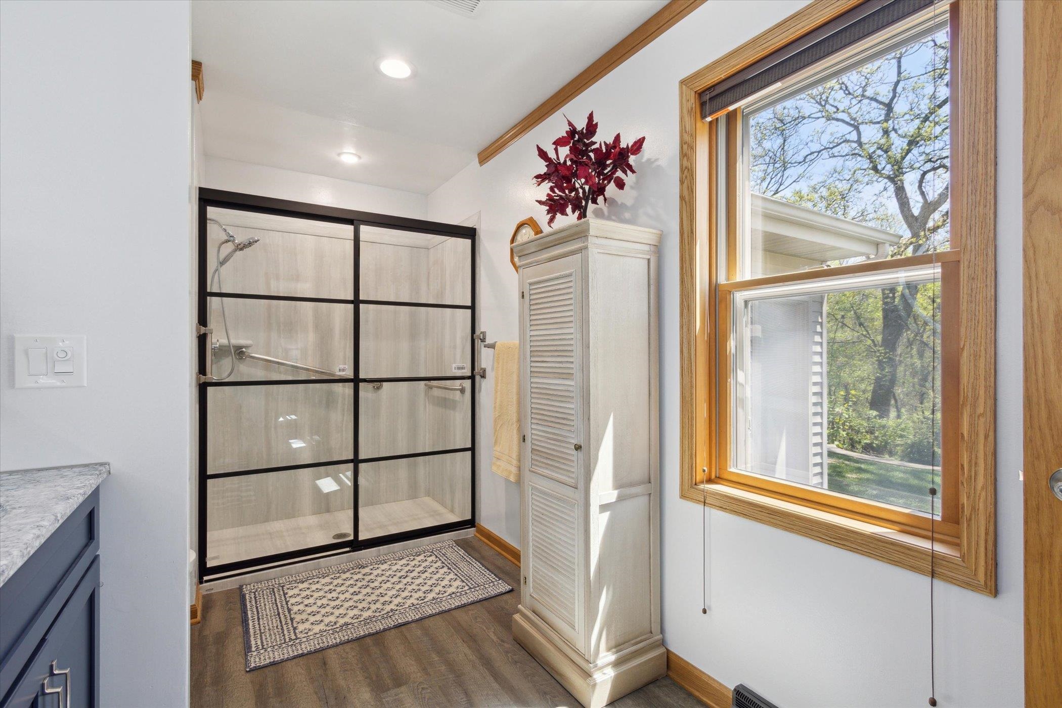 2015 W Glenmoor Lane