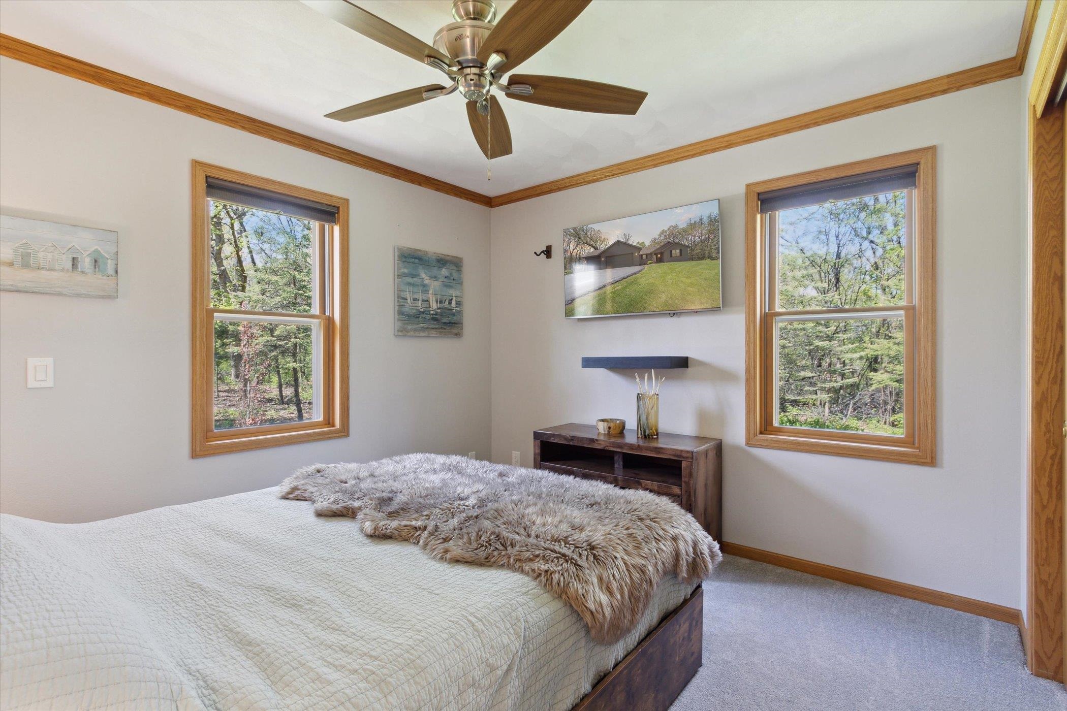 2015 W Glenmoor Lane
