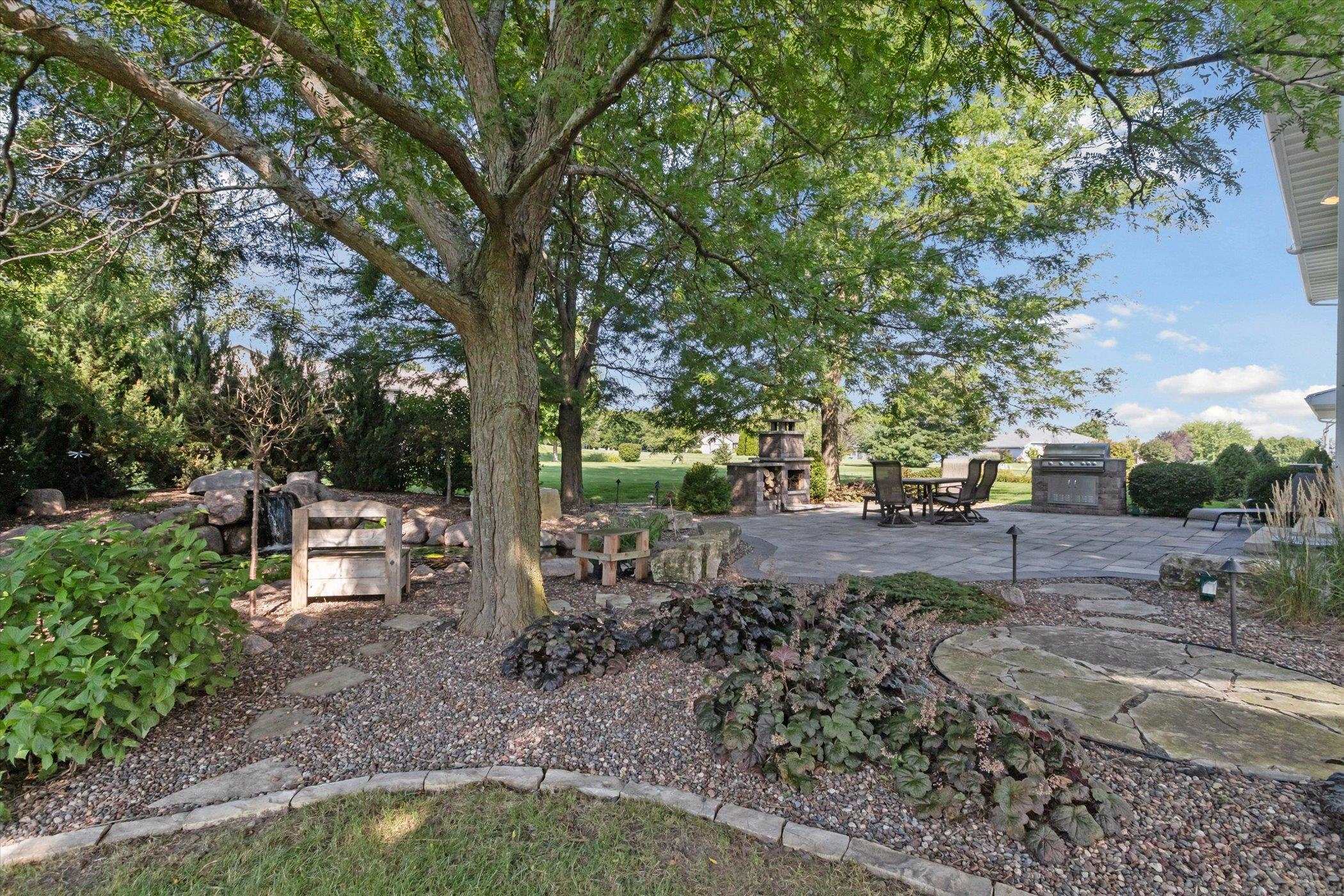 5809 N Waterman Drive