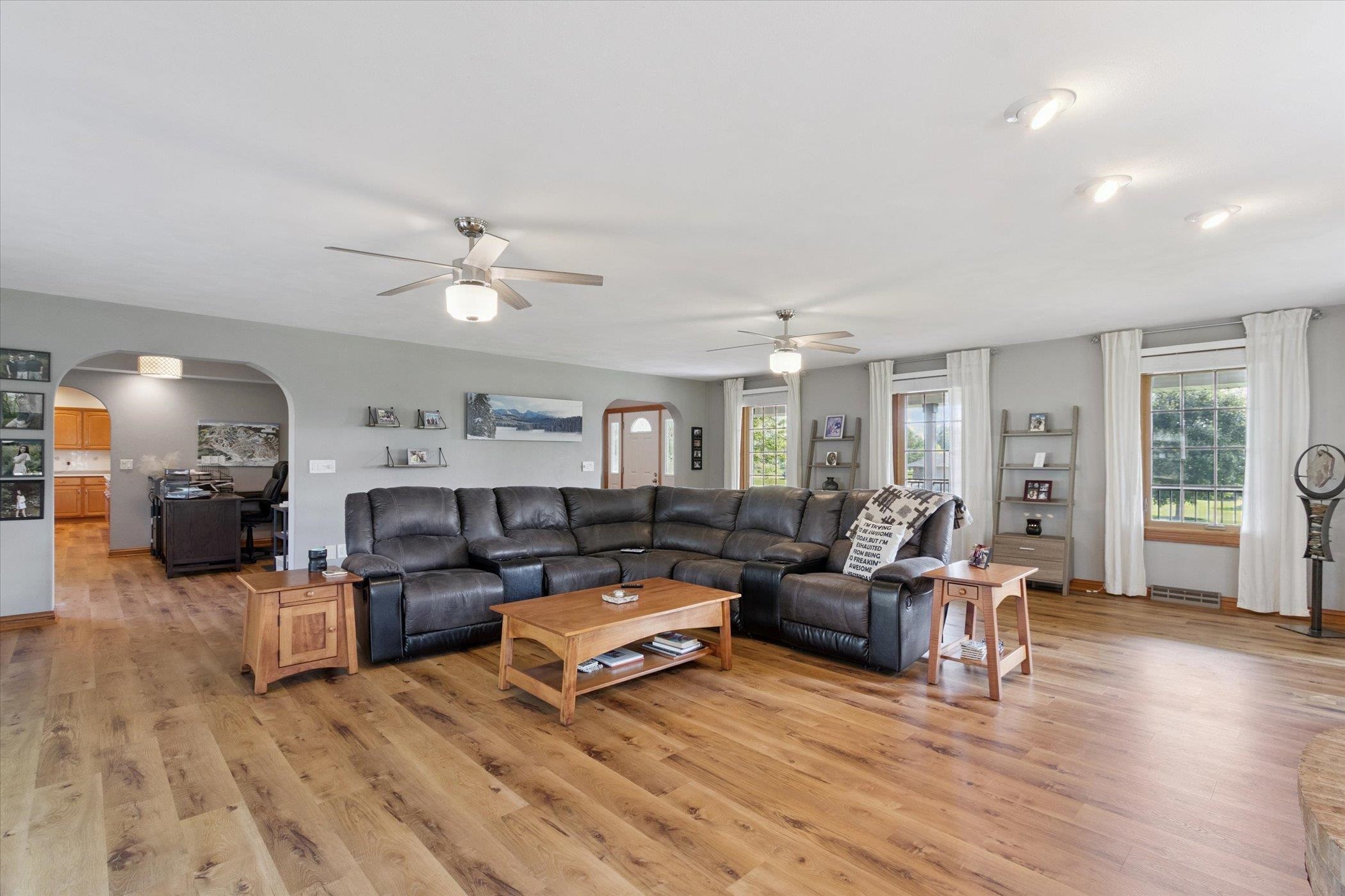 5809 N Waterman Drive