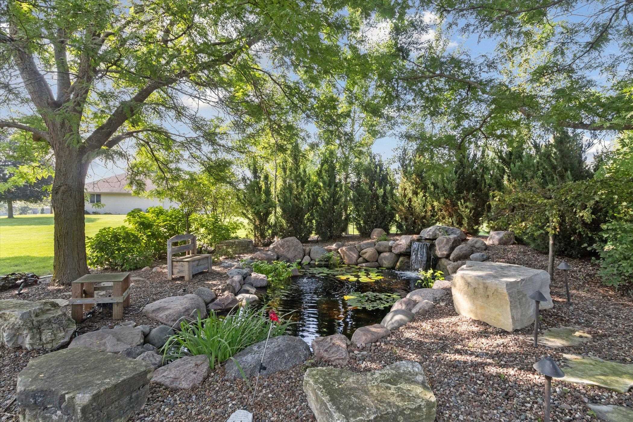 5809 N Waterman Drive