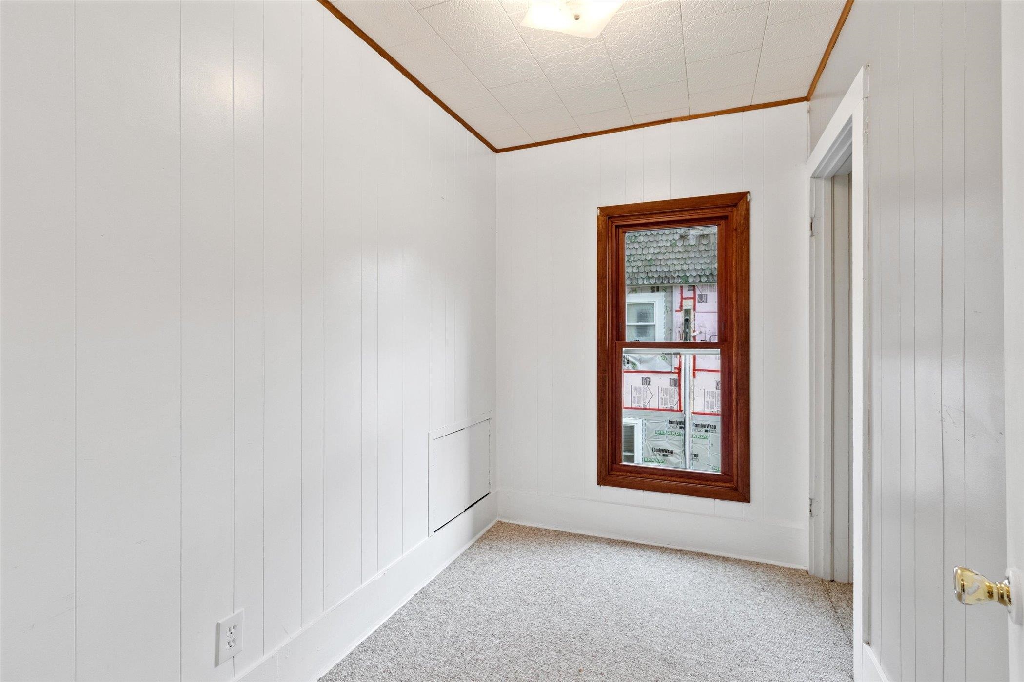 129 W Madison Avenue