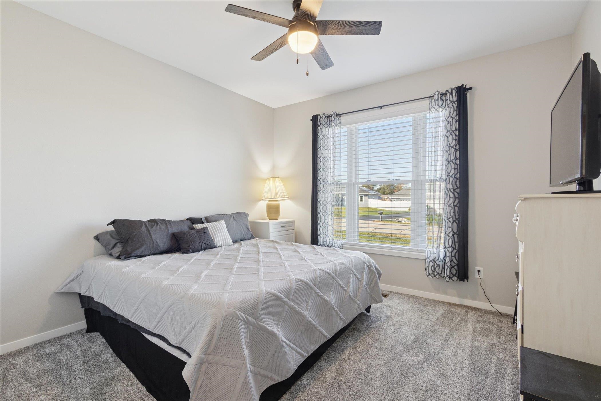 3189 S Warbler Court