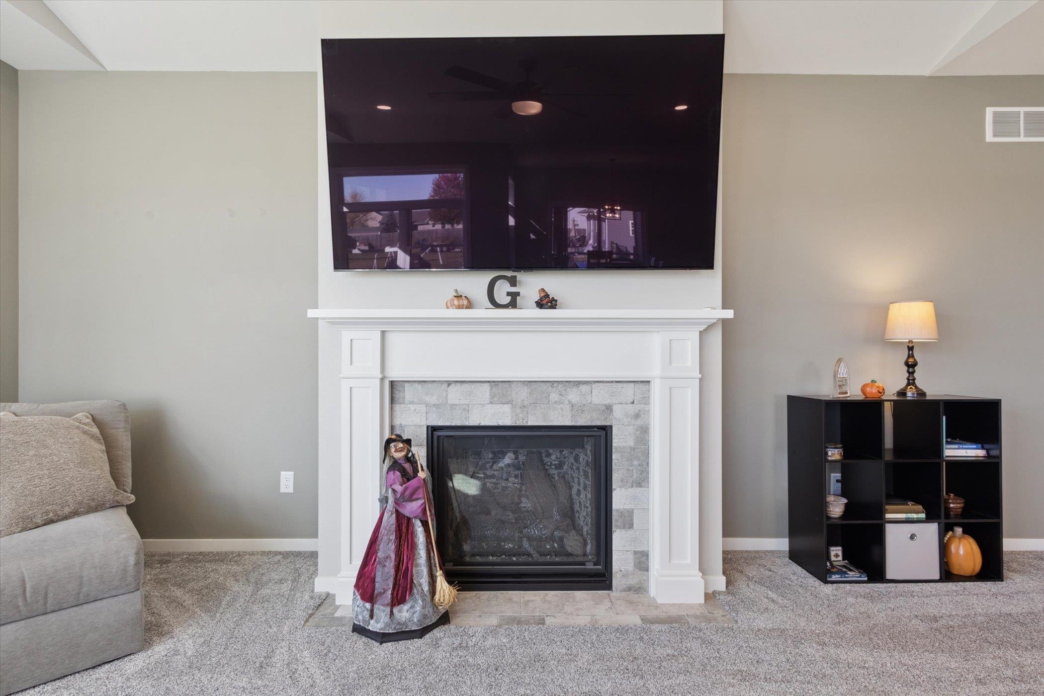 3189 S Warbler Court
