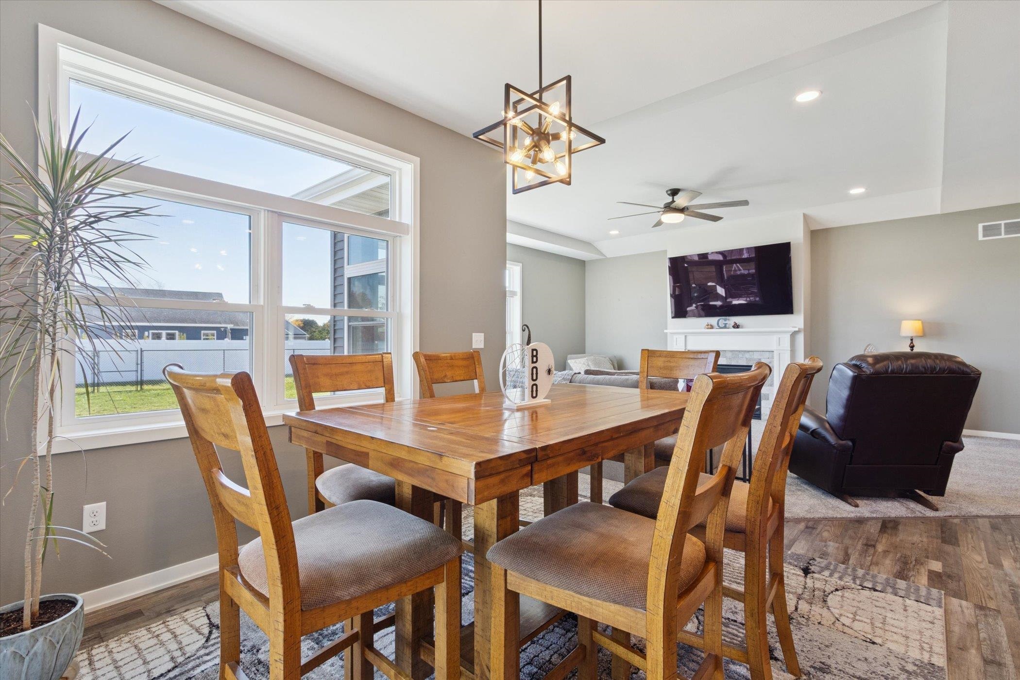 3189 S Warbler Court