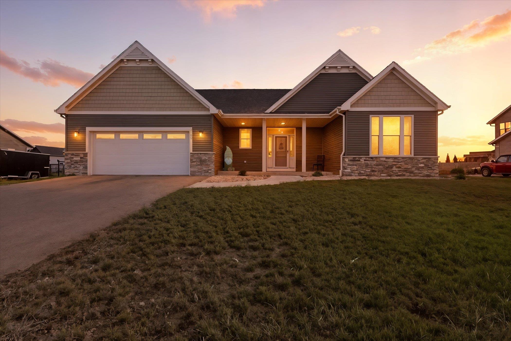 3189 S Warbler Court