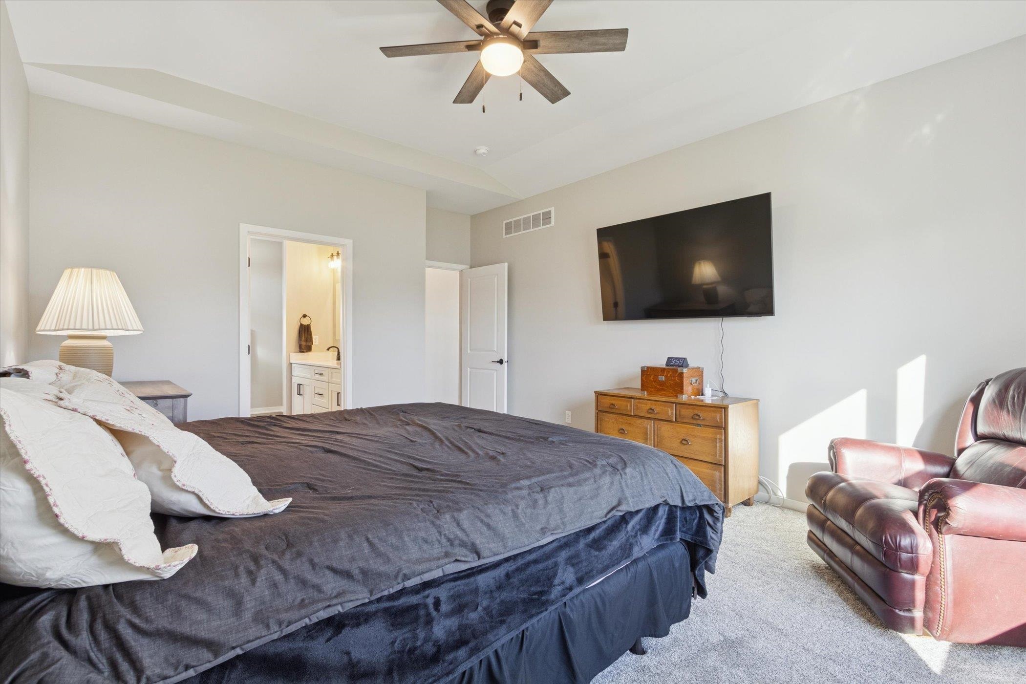 3189 S Warbler Court