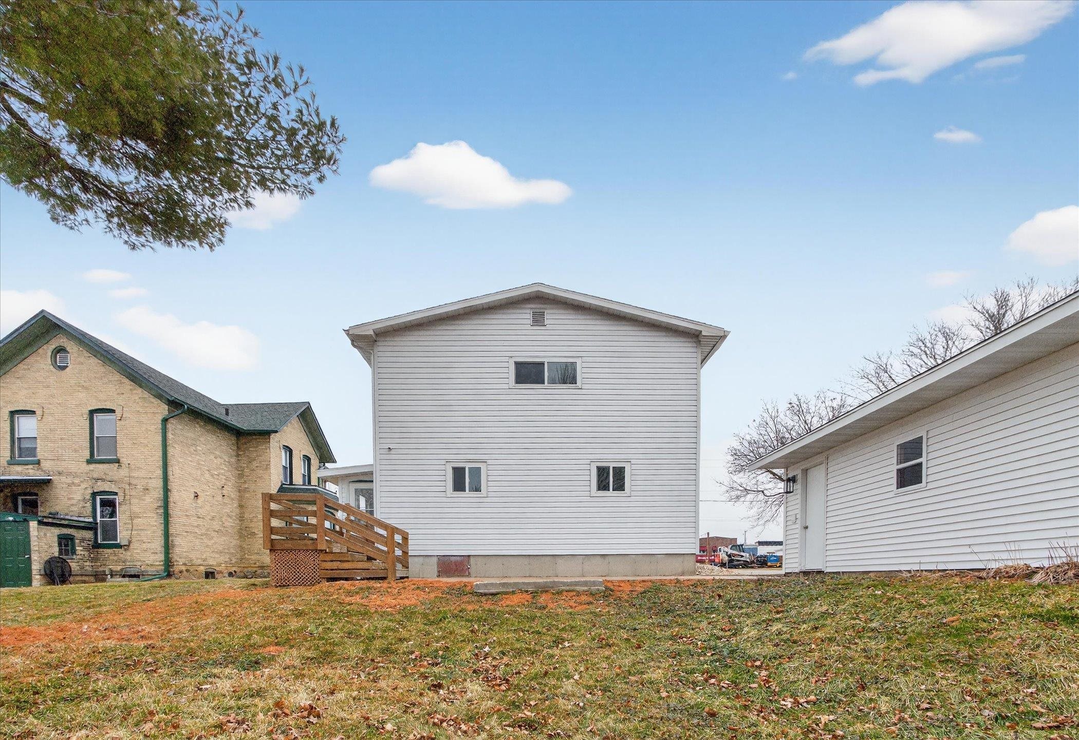 109 Front Street