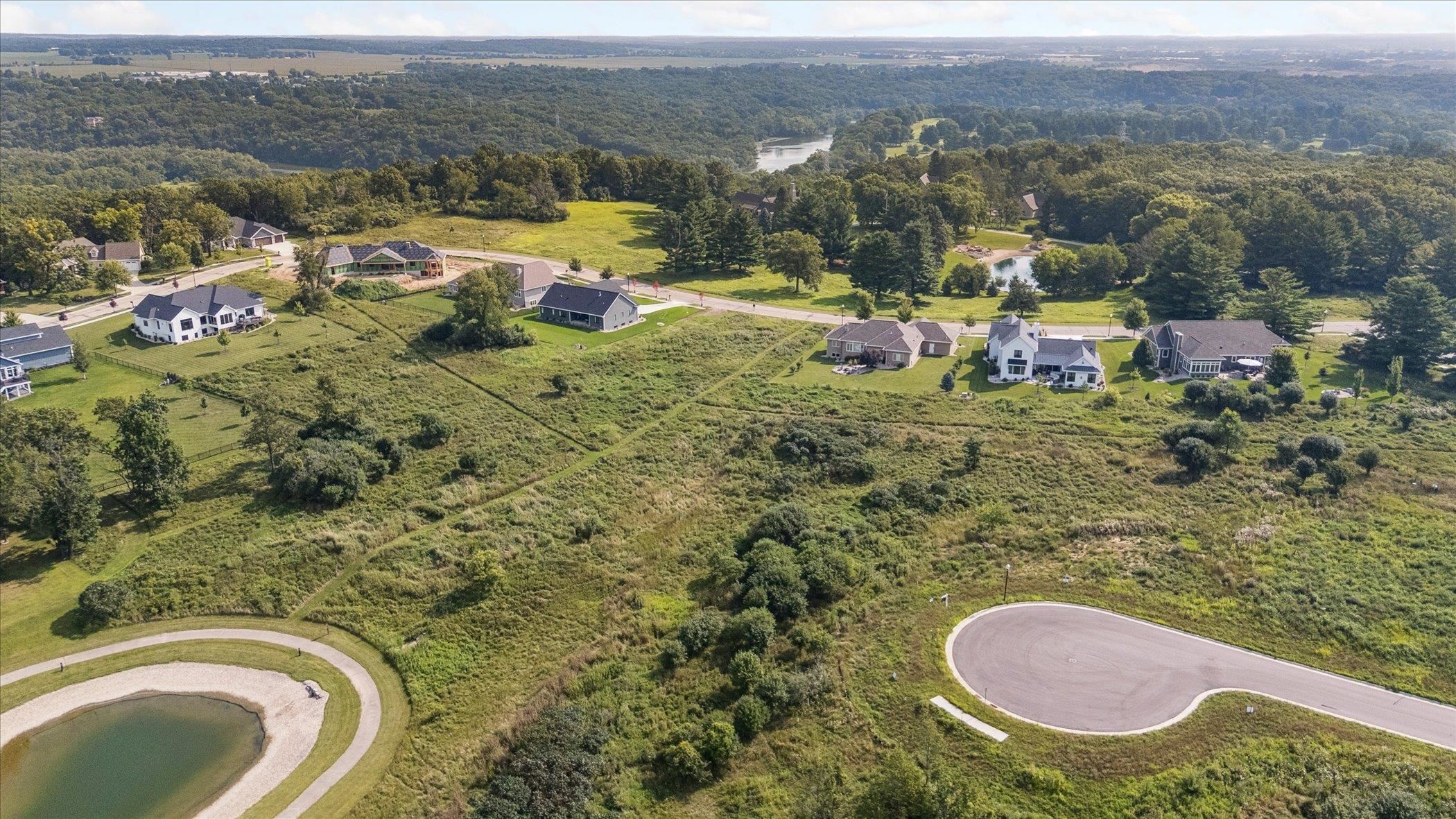 2868 Oakridge Court