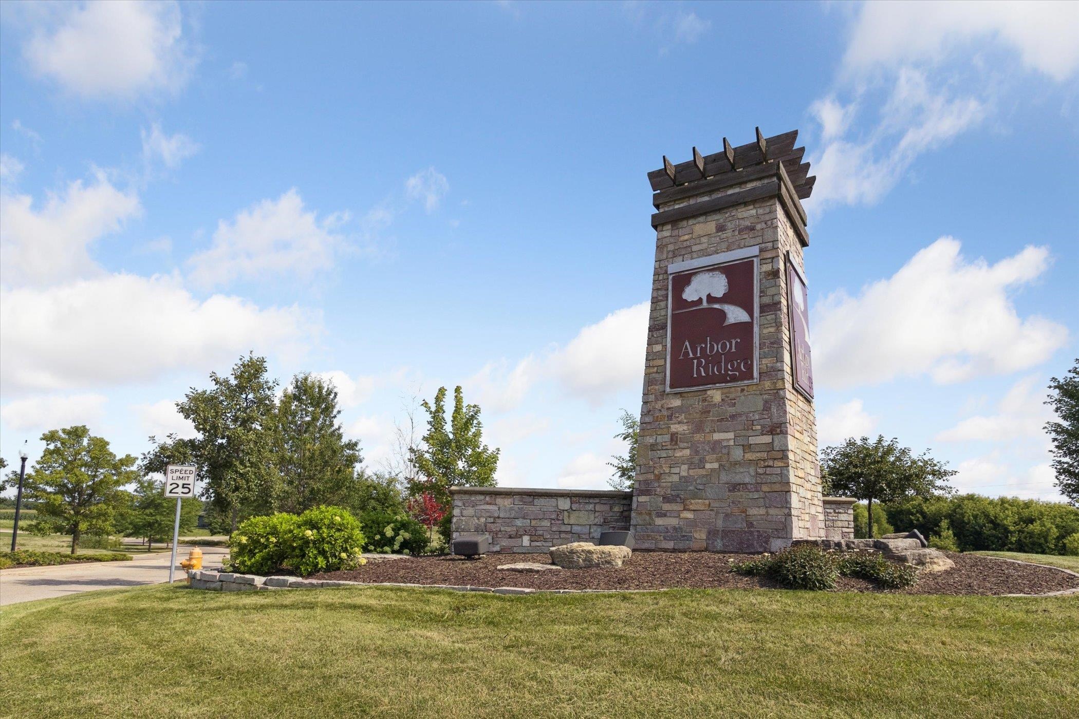 2868 Oakridge Court