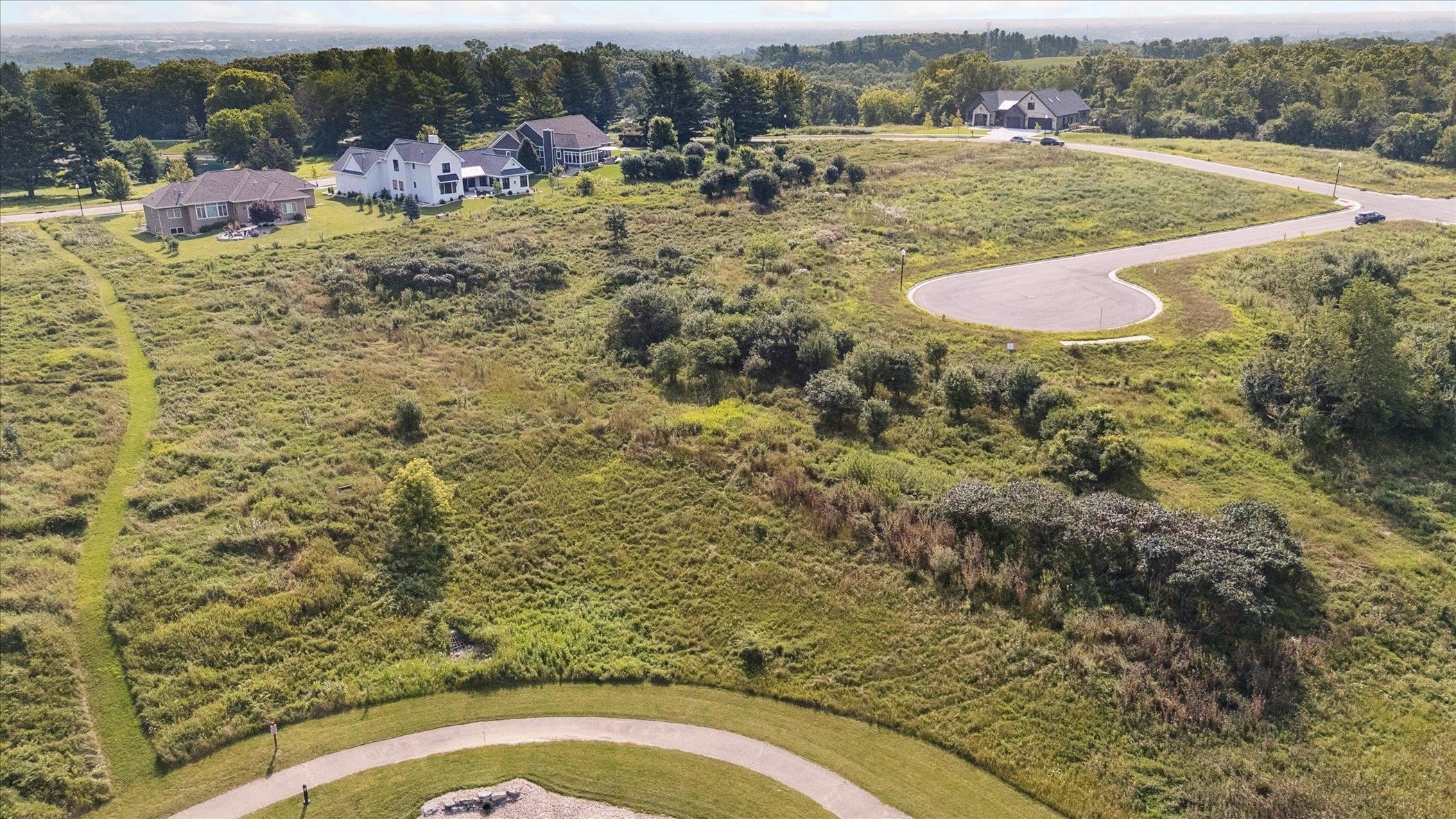 2868 Oakridge Court