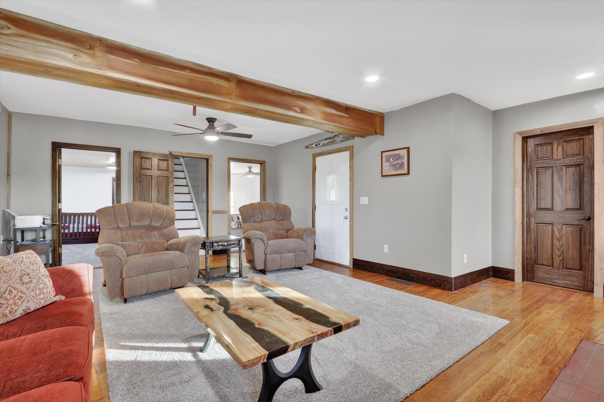 8357 N Territorial Road