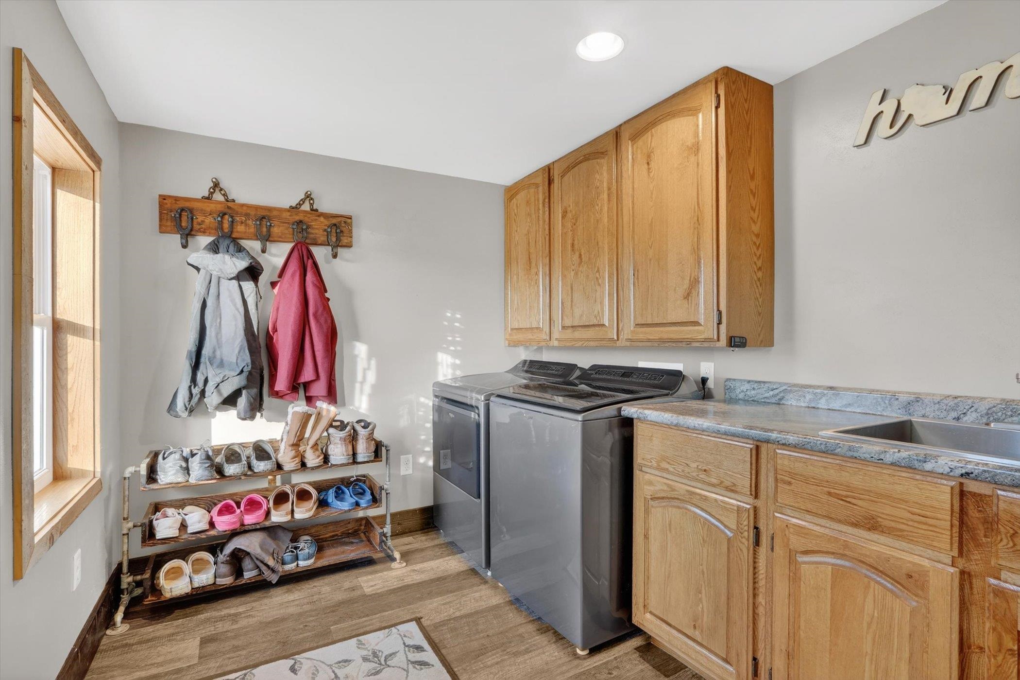 8357 N Territorial Road
