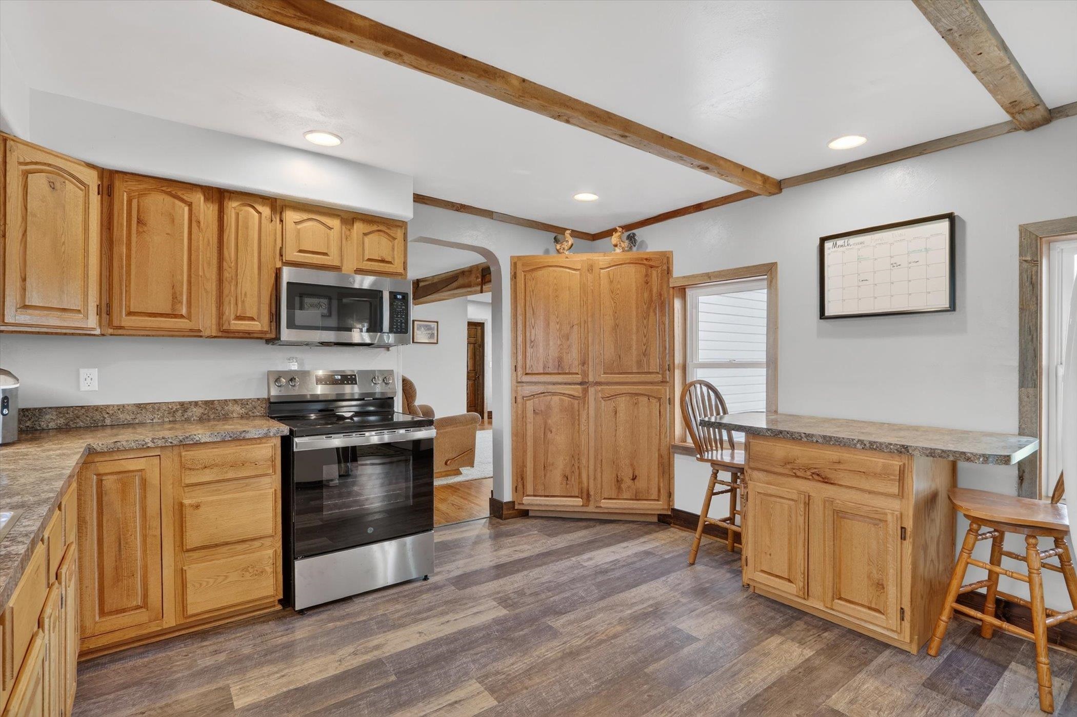 8357 N Territorial Road