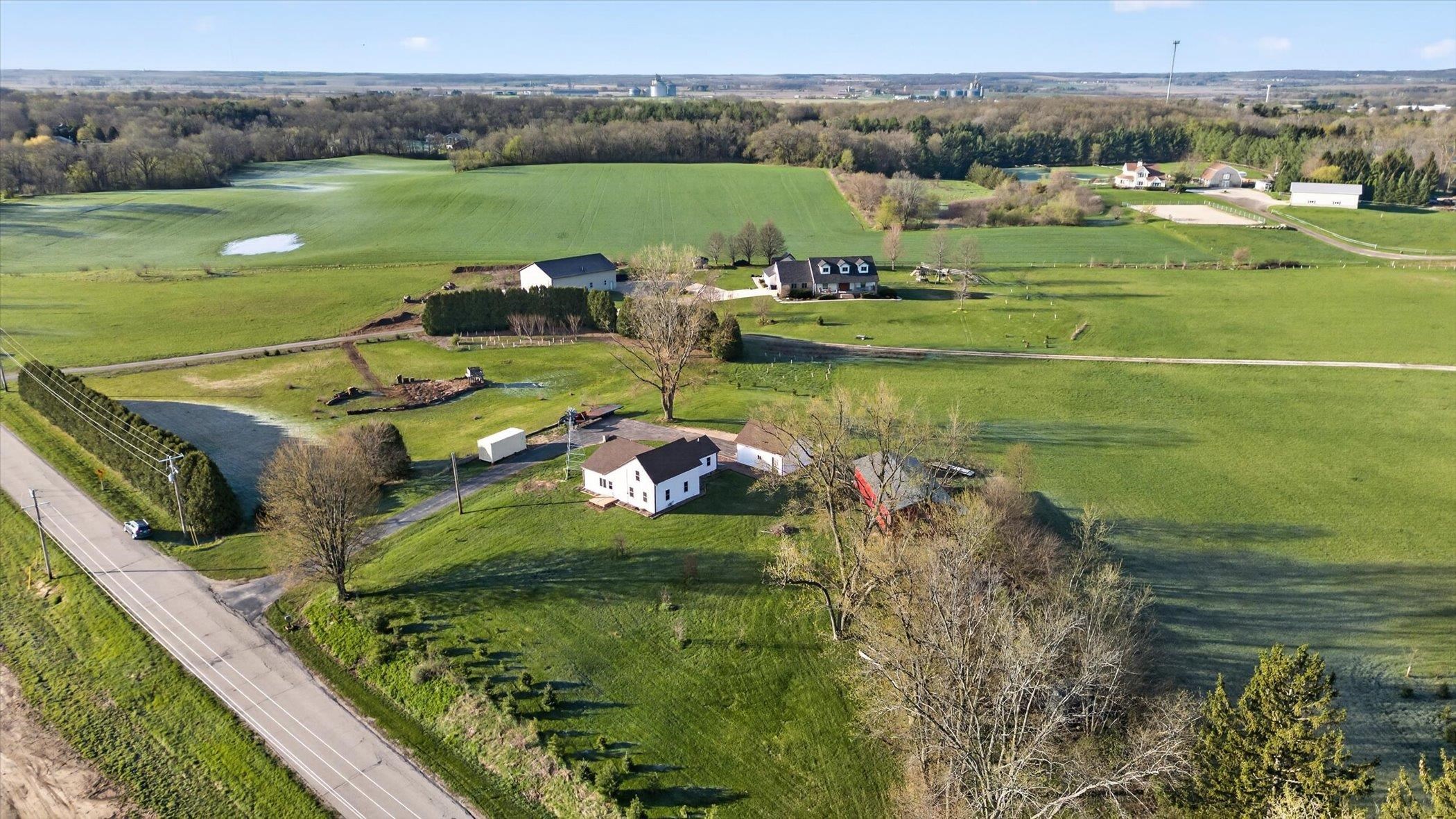 8357 N Territorial Road