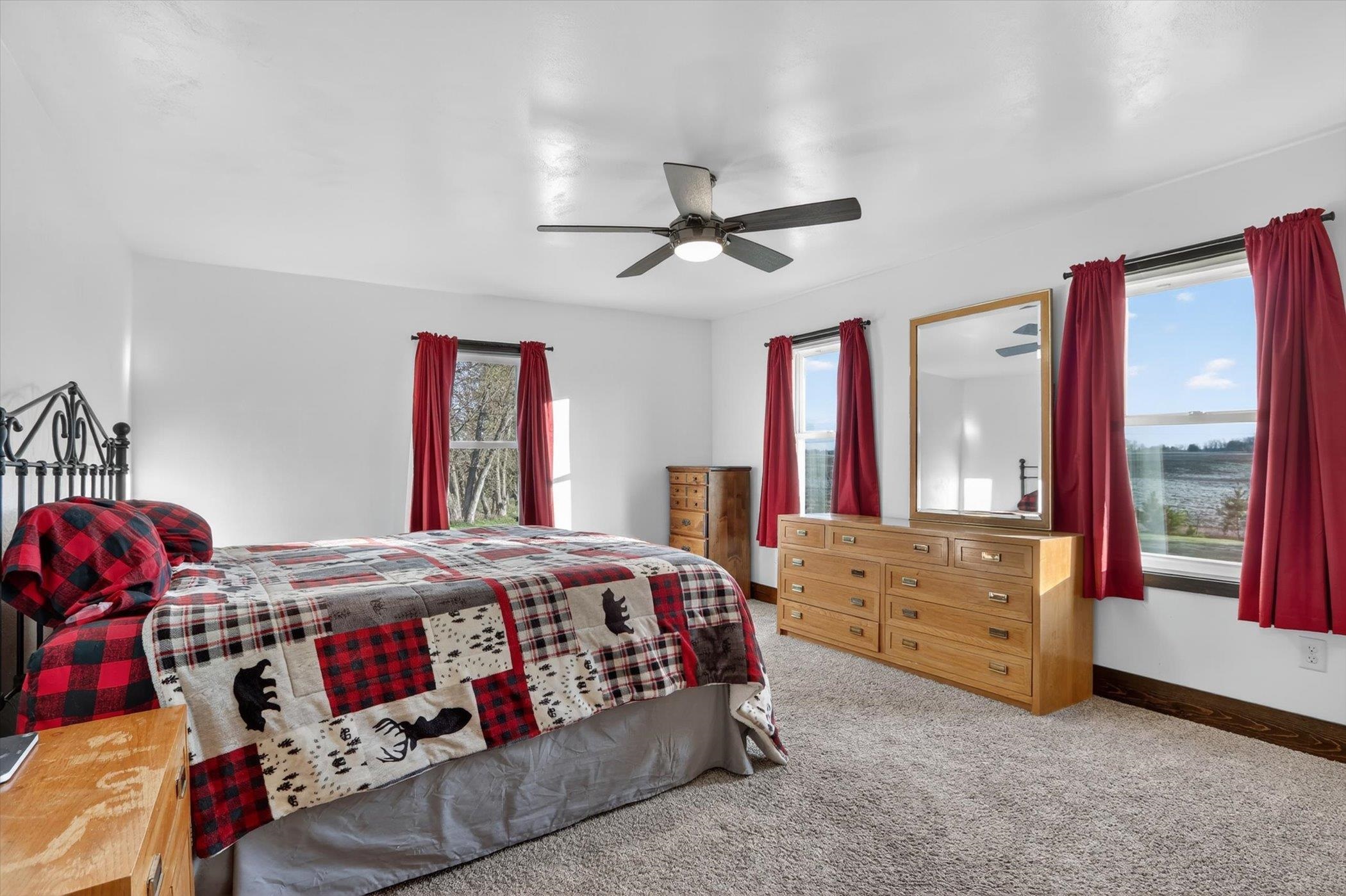 8357 N Territorial Road