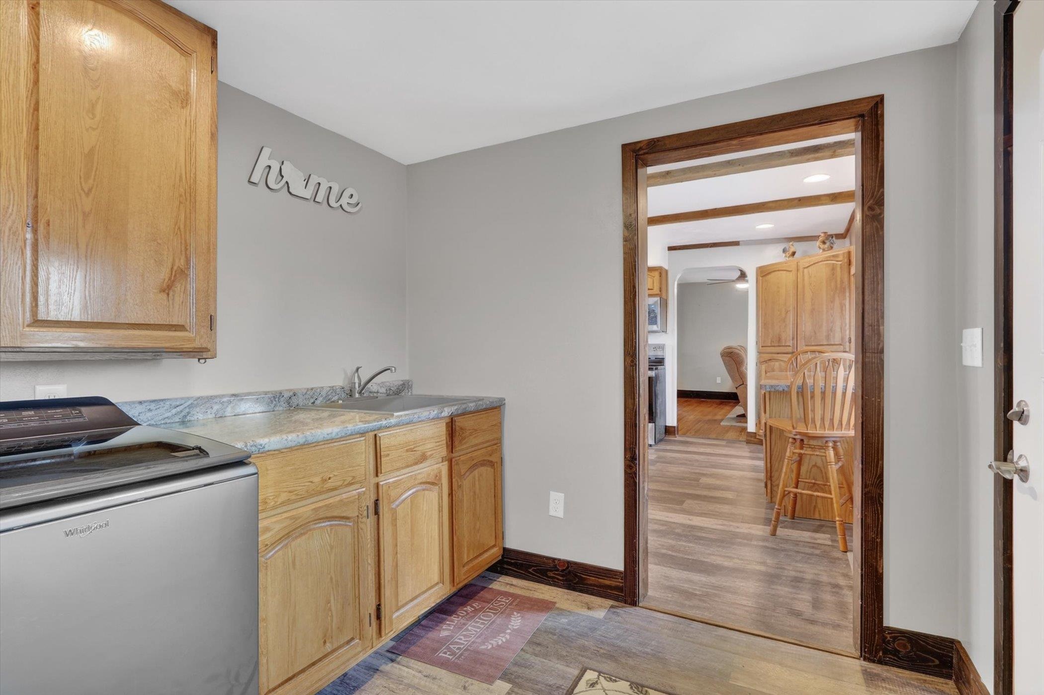 8357 N Territorial Road