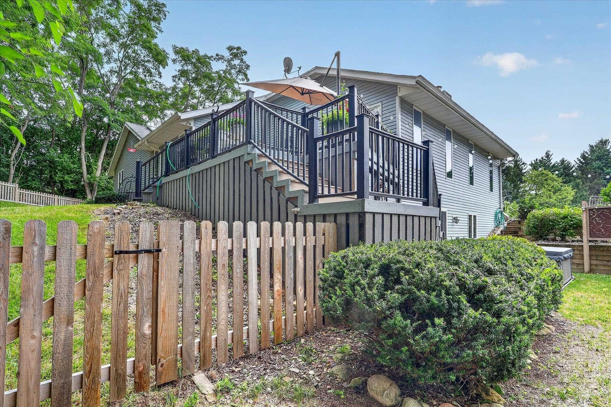 5738 S Splendor Valley Drive