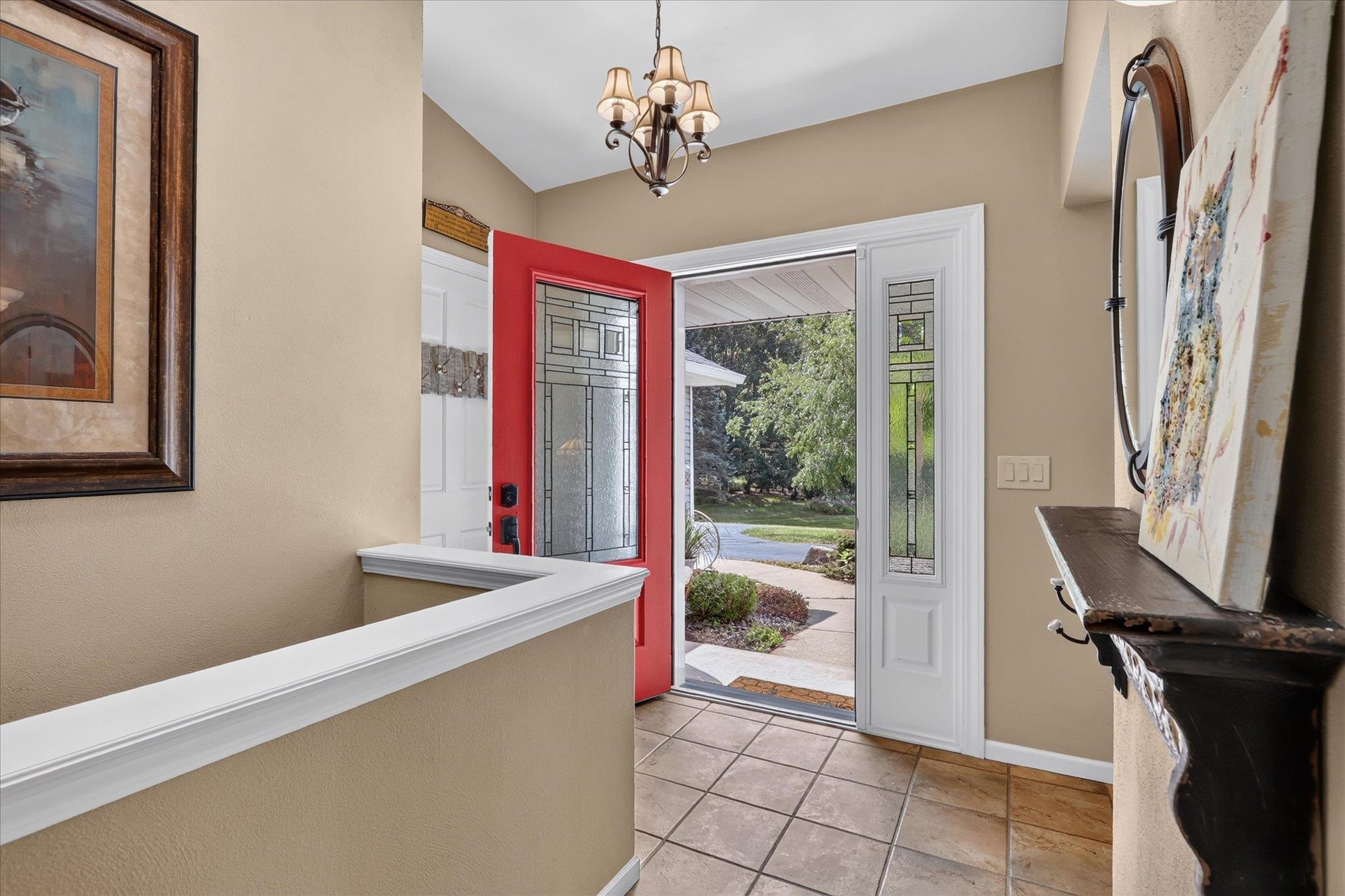 5738 S Splendor Valley Drive