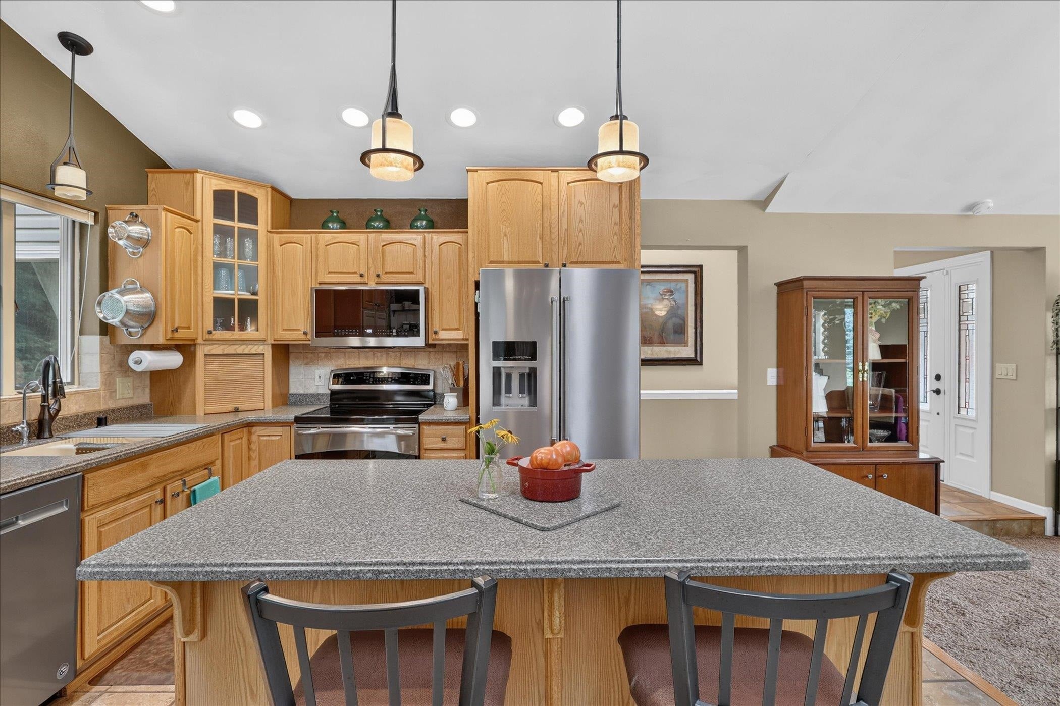 5738 S Splendor Valley Drive