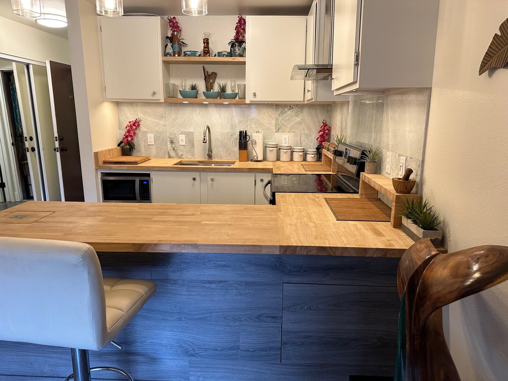 3740 Lower Honoapiilani Rd Unit: E102