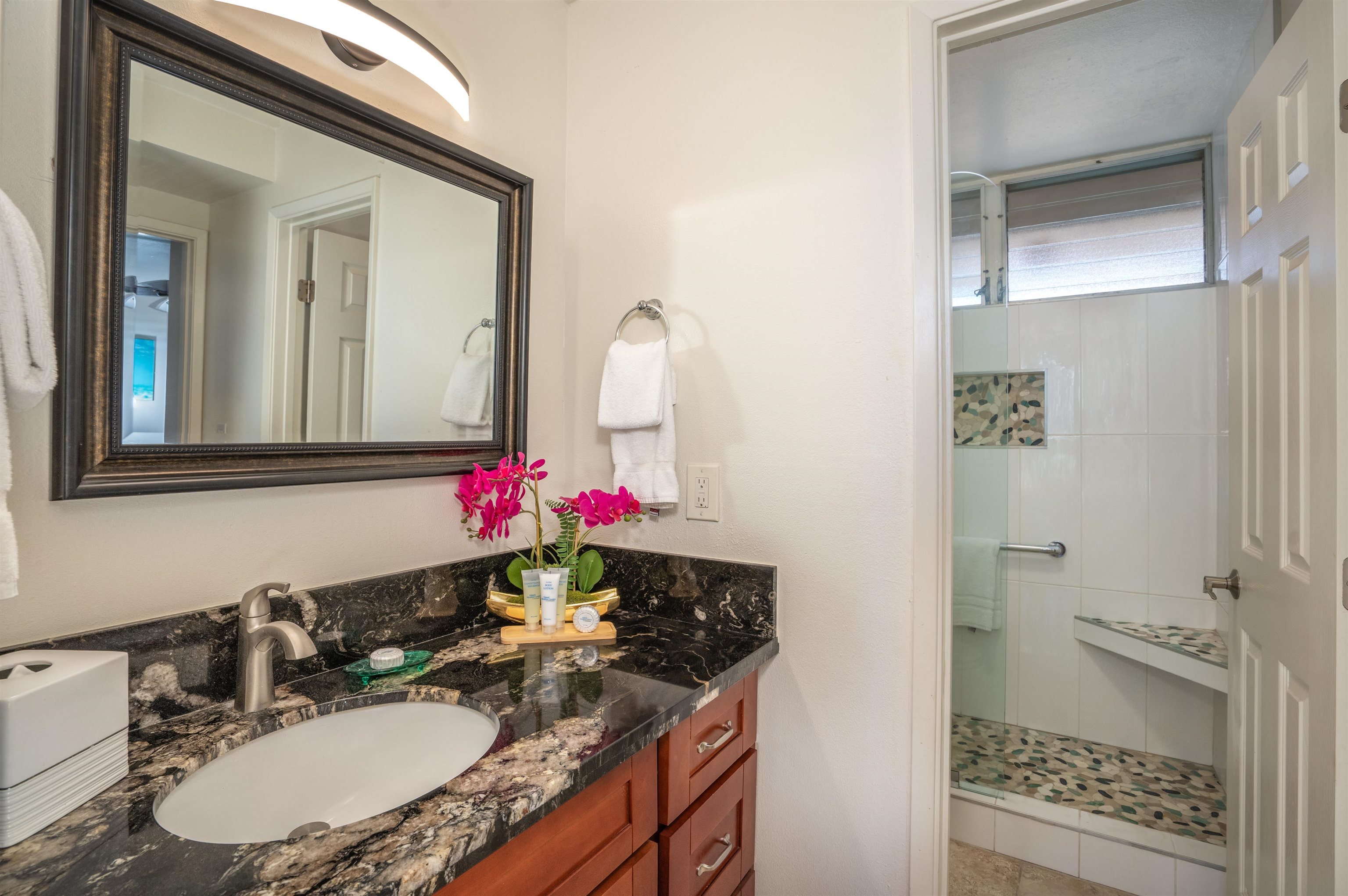4365 Lower Honoapiilani Rd Unit: 1215