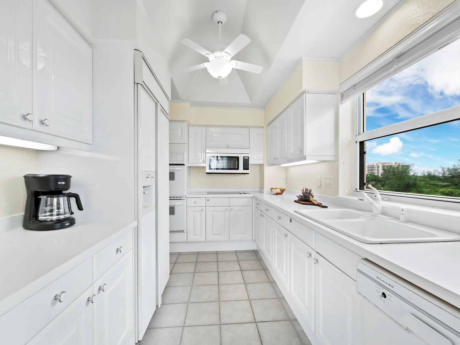 3080 GRAND BAY BLVD #532