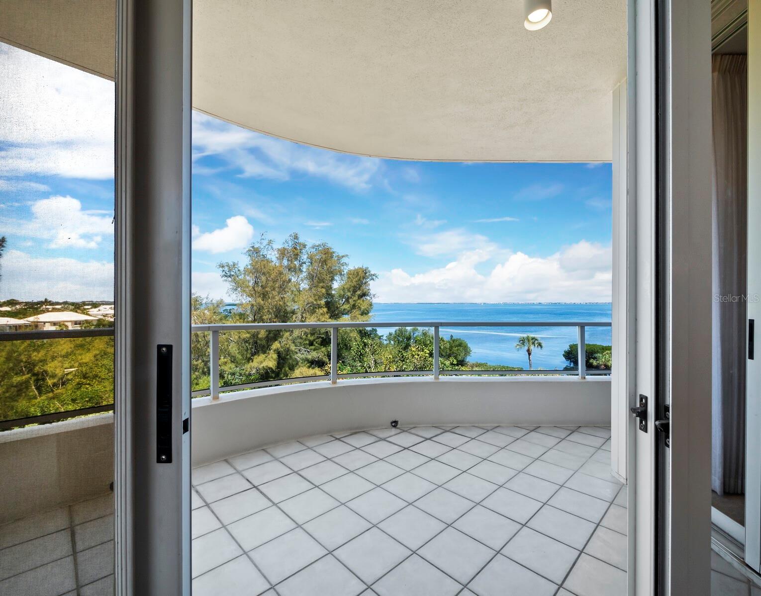 3080 GRAND BAY BLVD #532